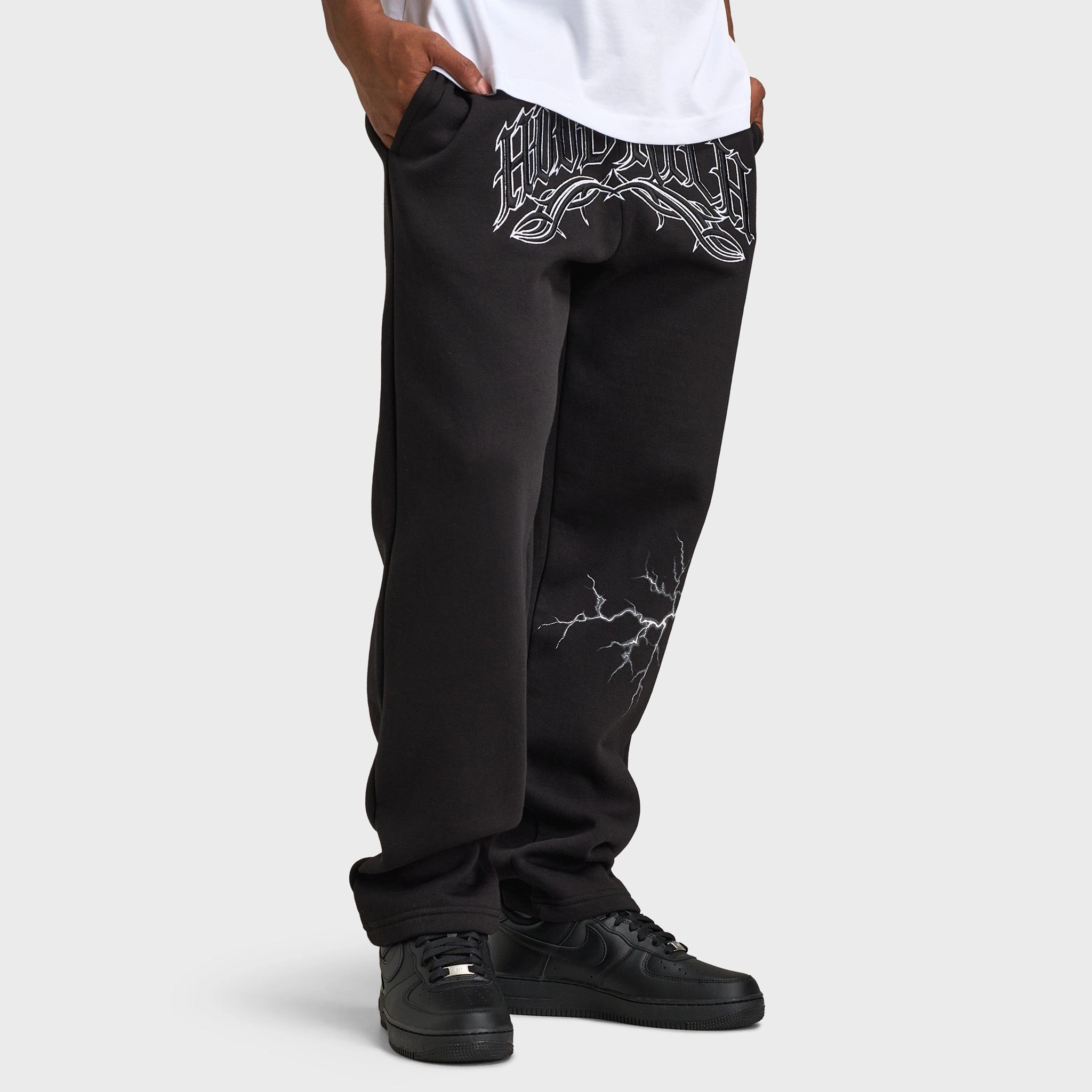Trustworthy Hoodrich Dark Open Hem Jogger / Black