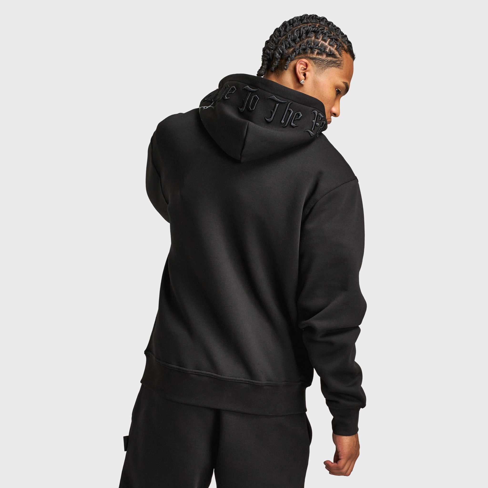 Ergonomic Armhole Cut Transitional Daily Fit Hoodrich Dark Oversized Full-Zip Hoodie / Black