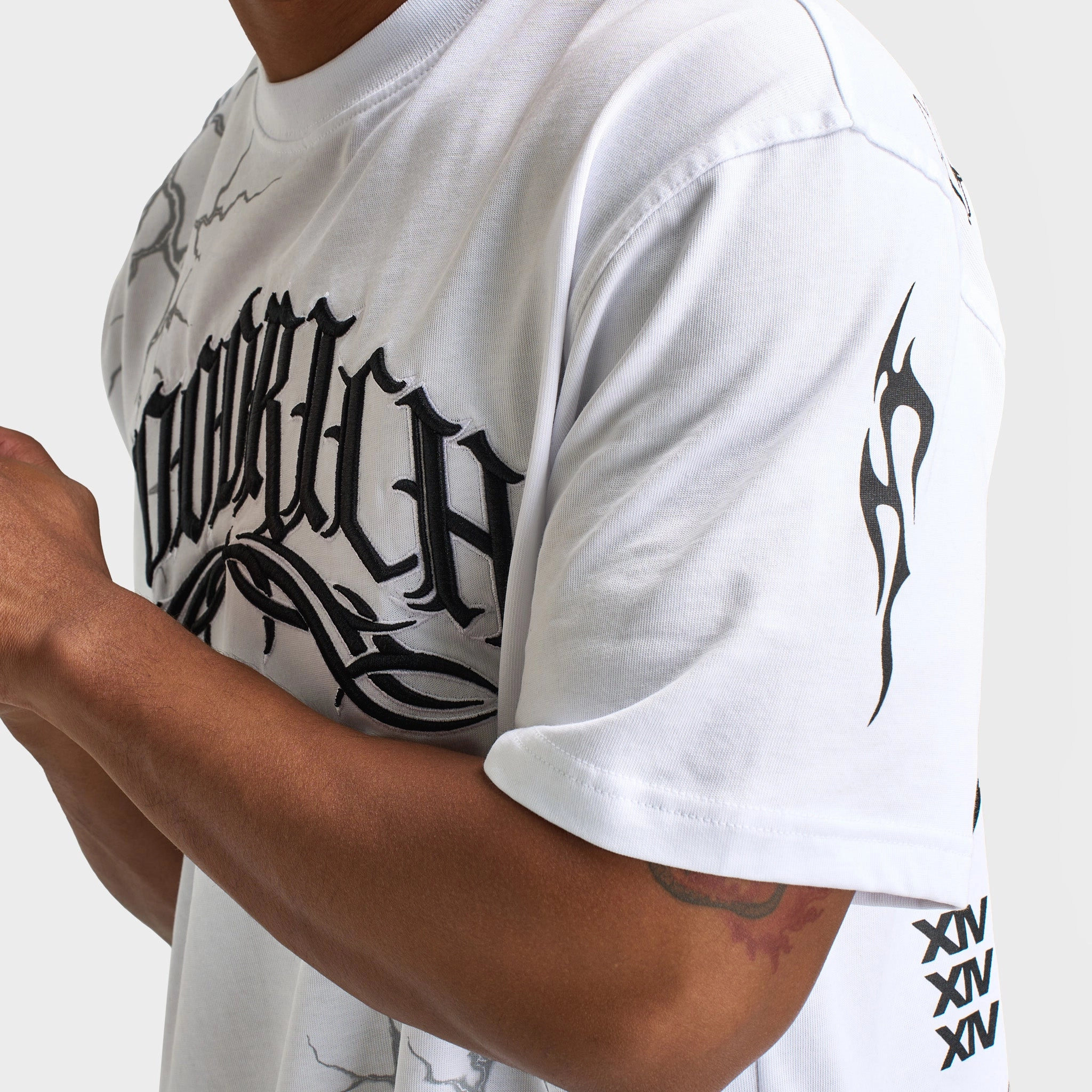 Hoodrich Dark Oversized Graphic T-shirt / White rapid deployment