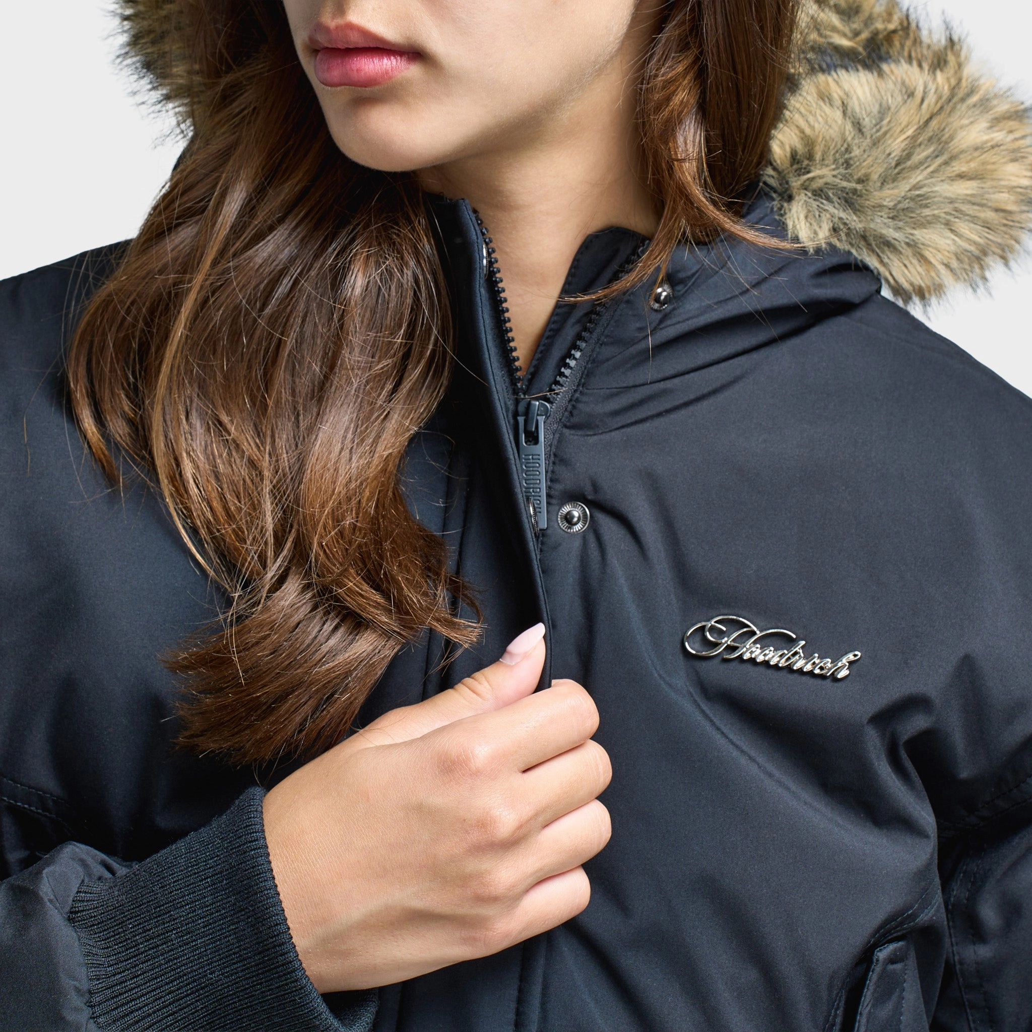 ErgonomicCut Hoodrich Women's Puffer Jacket / Black