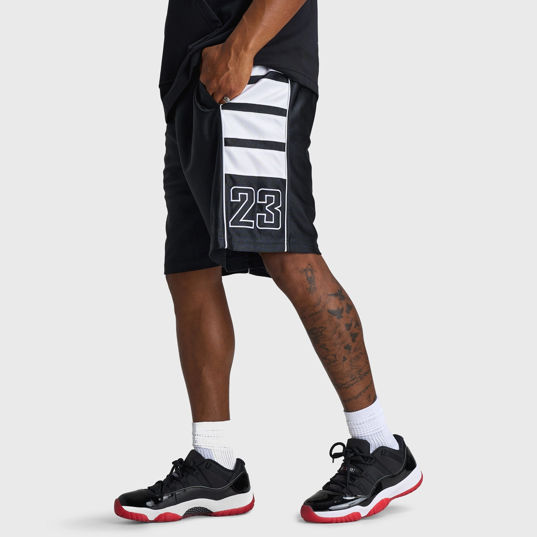 Practical Wear Jordan Essentials Men's Cat Scratch Shorts Black / White - White