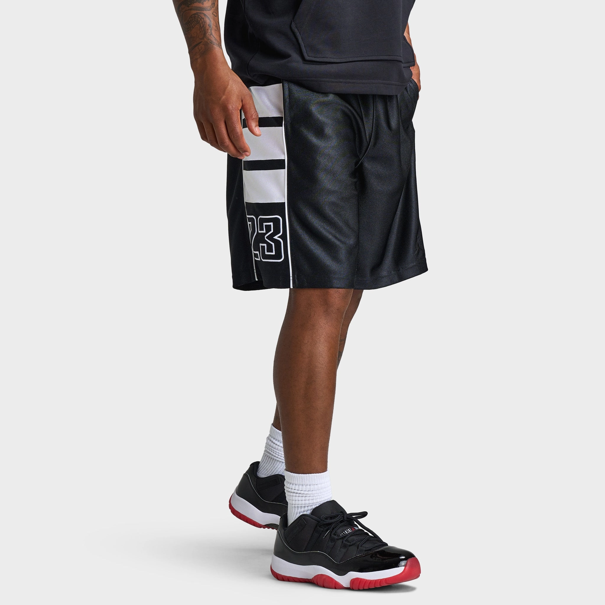 High-End Option Jordan Essentials Men's Cat Scratch Shorts Black / White - White