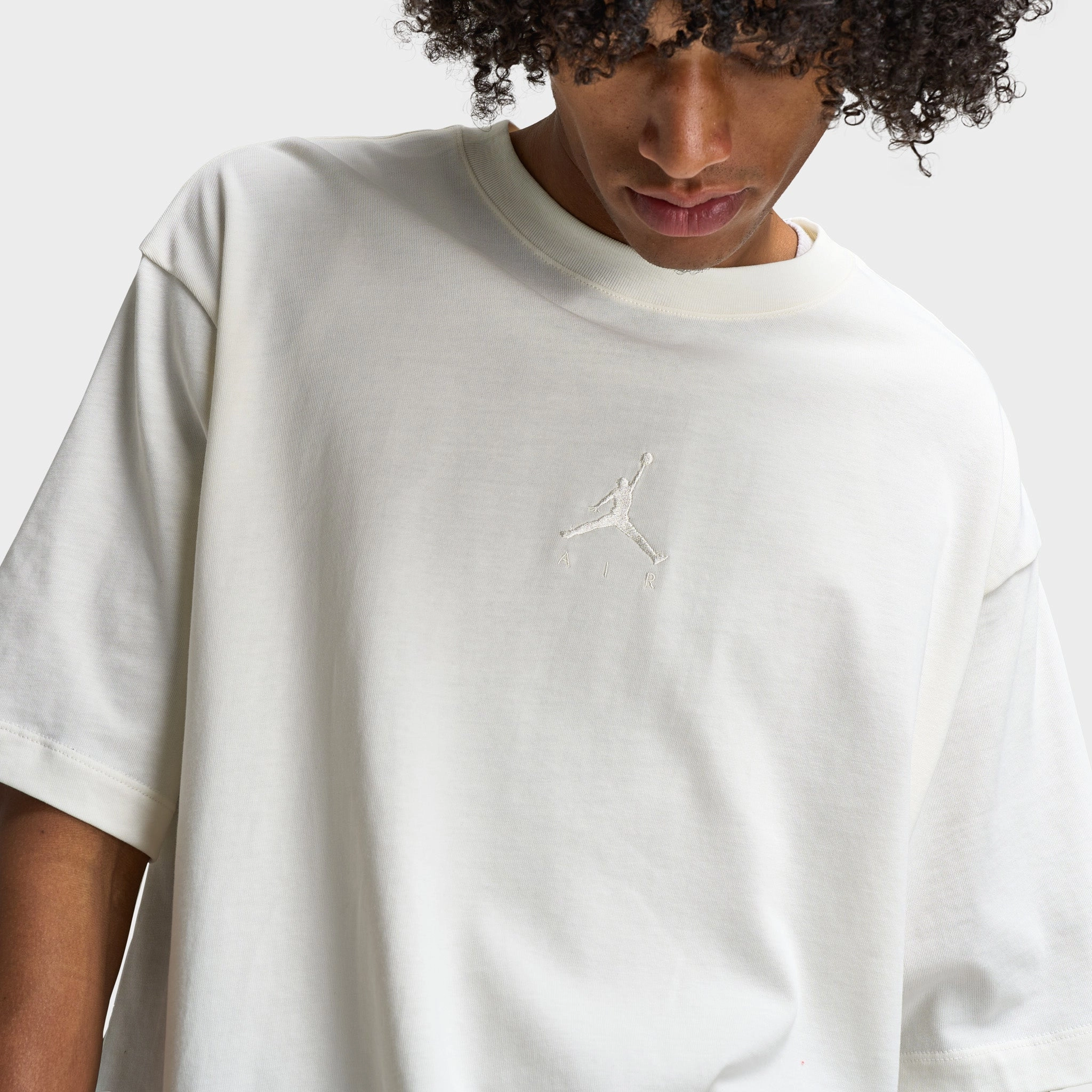 offensive role Odor Control Technology Jordan Flight Essentials Oversized T-Shirt Sail / Sail