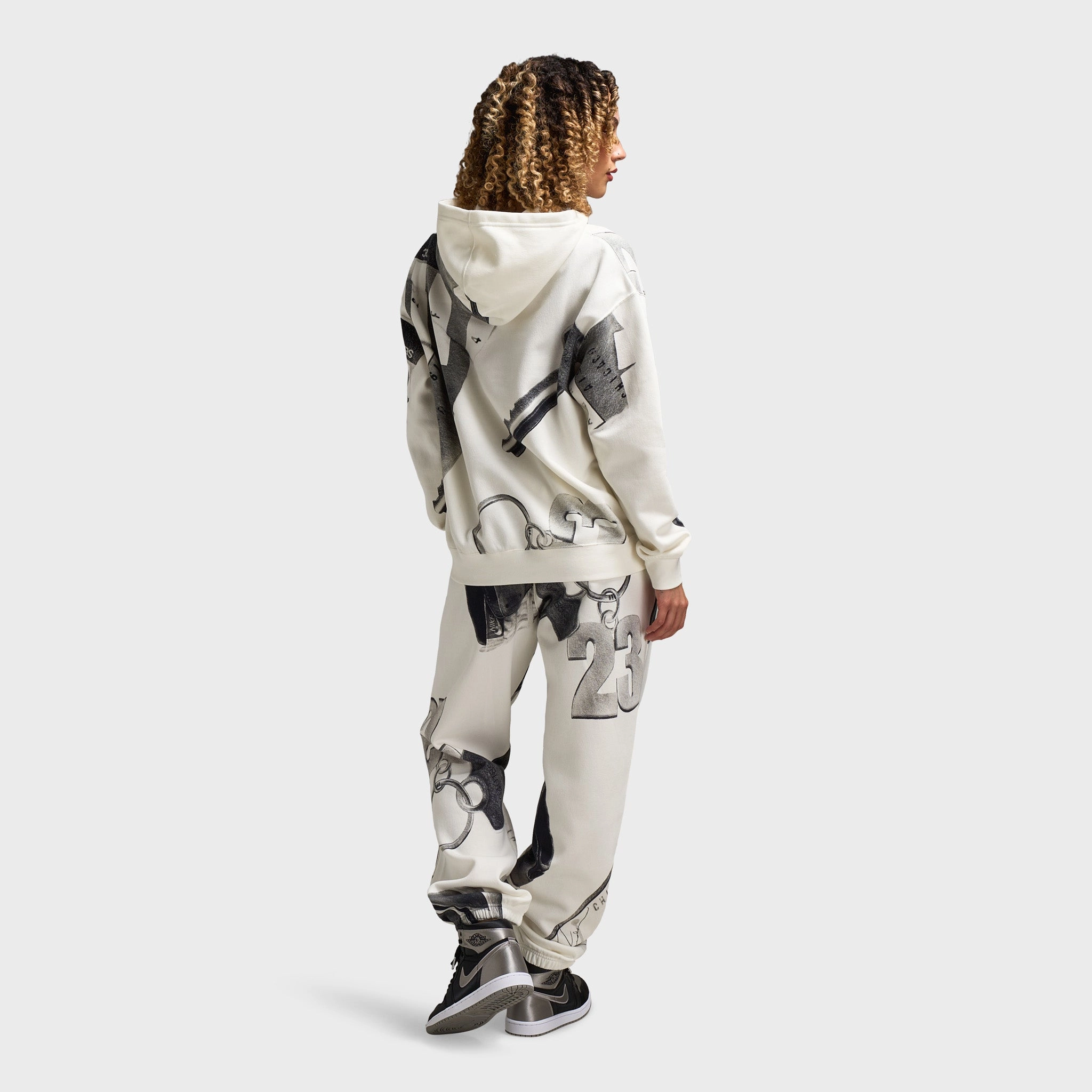 Jordan Women's Brooklyn All Over Print Hoodie Sail / Black Sun Protection Fabric