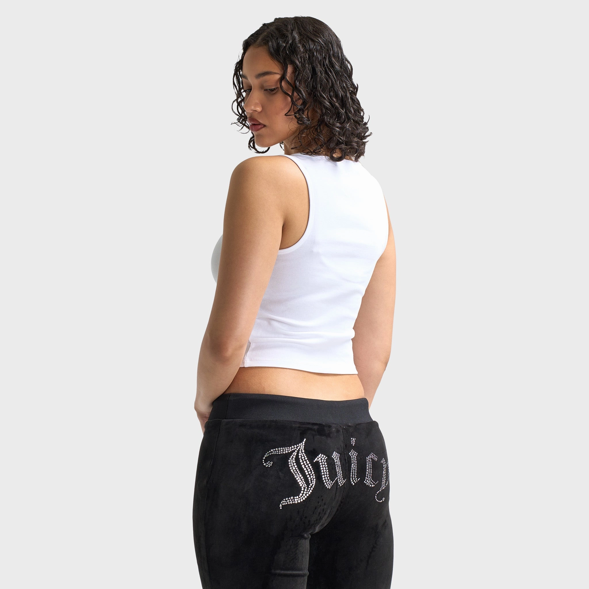 Natural Fiber Blend DoubleLayeredCollar Juicy Couture Women's Cropped Fitted Graphic Tank / White