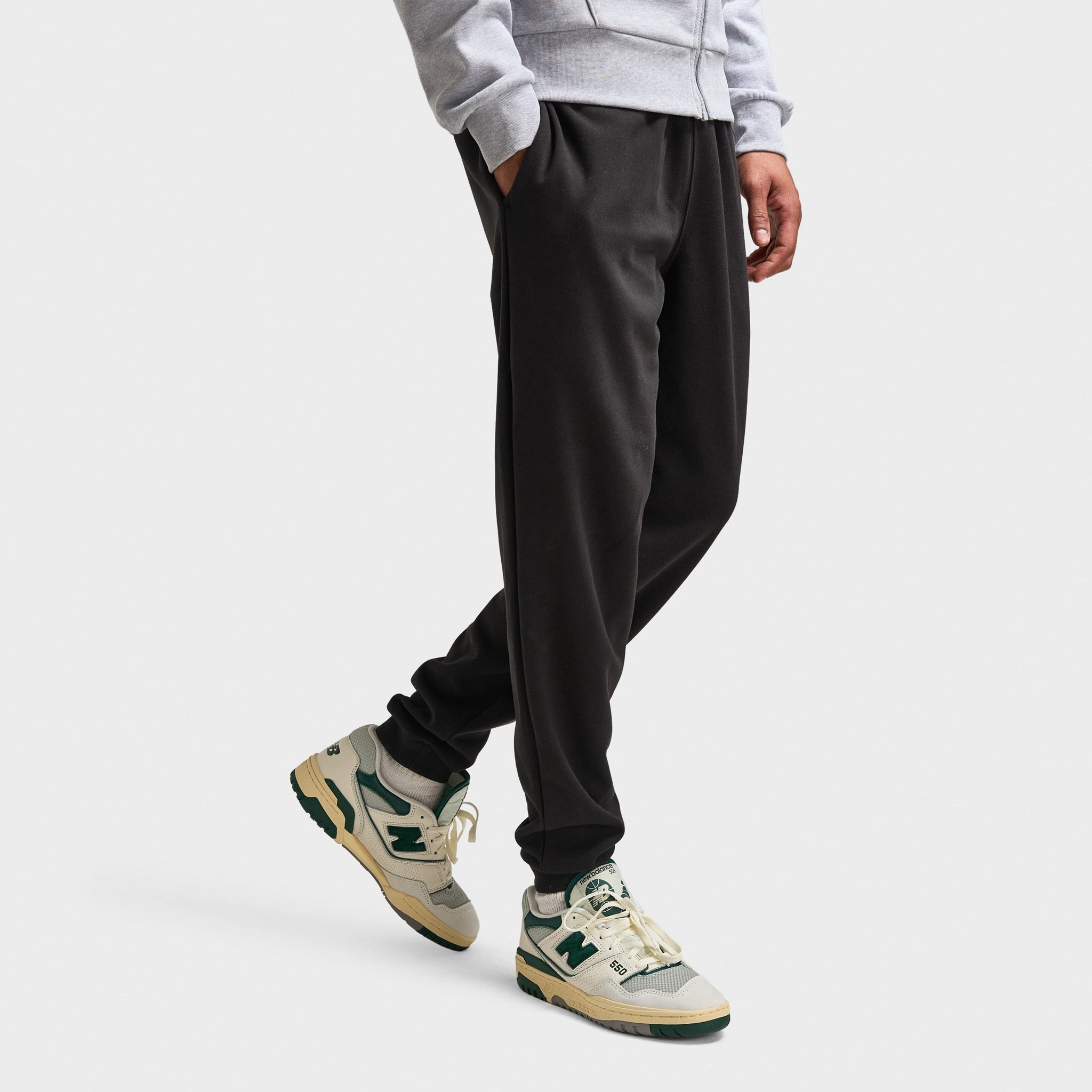 Checked Durable Construction Lacoste Tapered Lightweight Double Face Sweatpants / Black