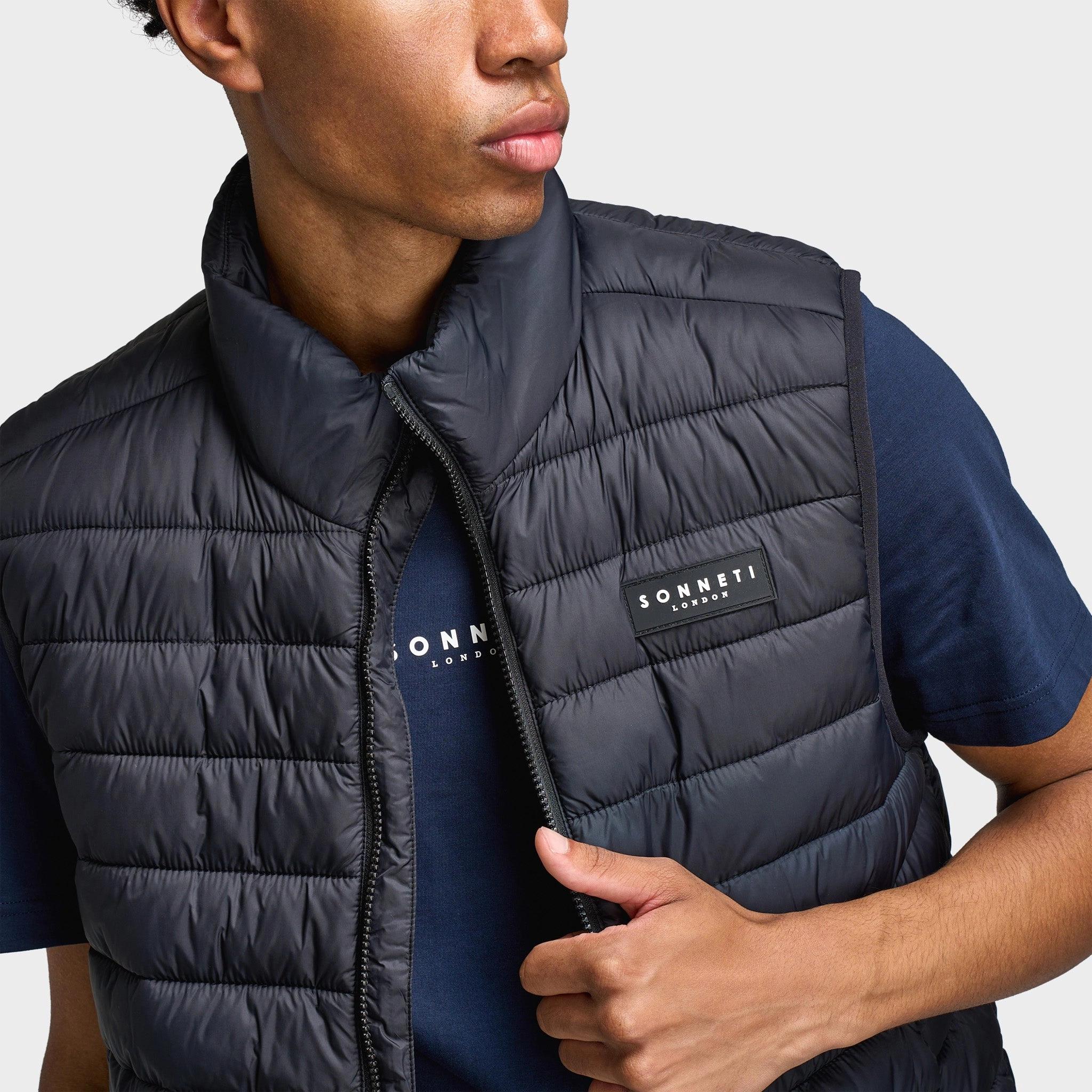 Sonneti Crag Gilet / Black Adaptive Tension Bands