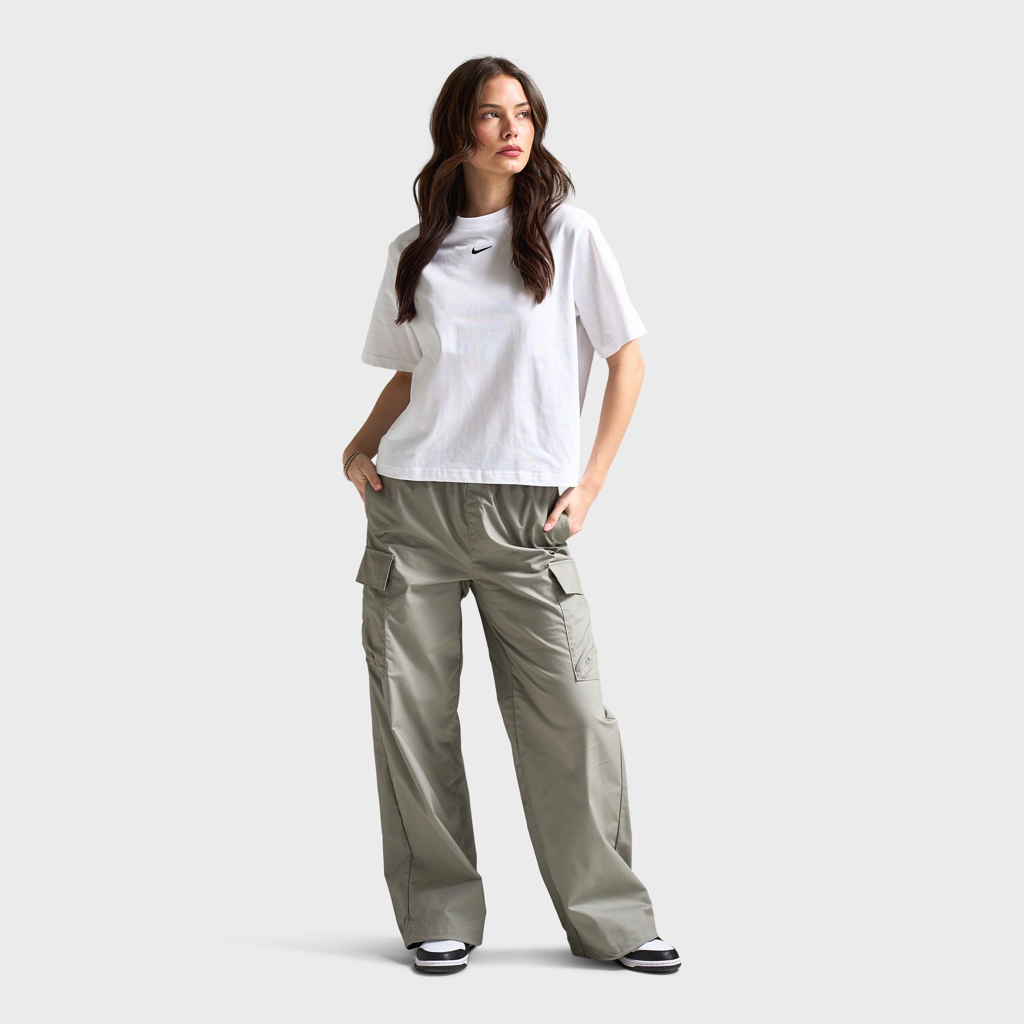 Nike Sportswear Women's Essential Boxy T-Shirt White / Black NoSideSeam