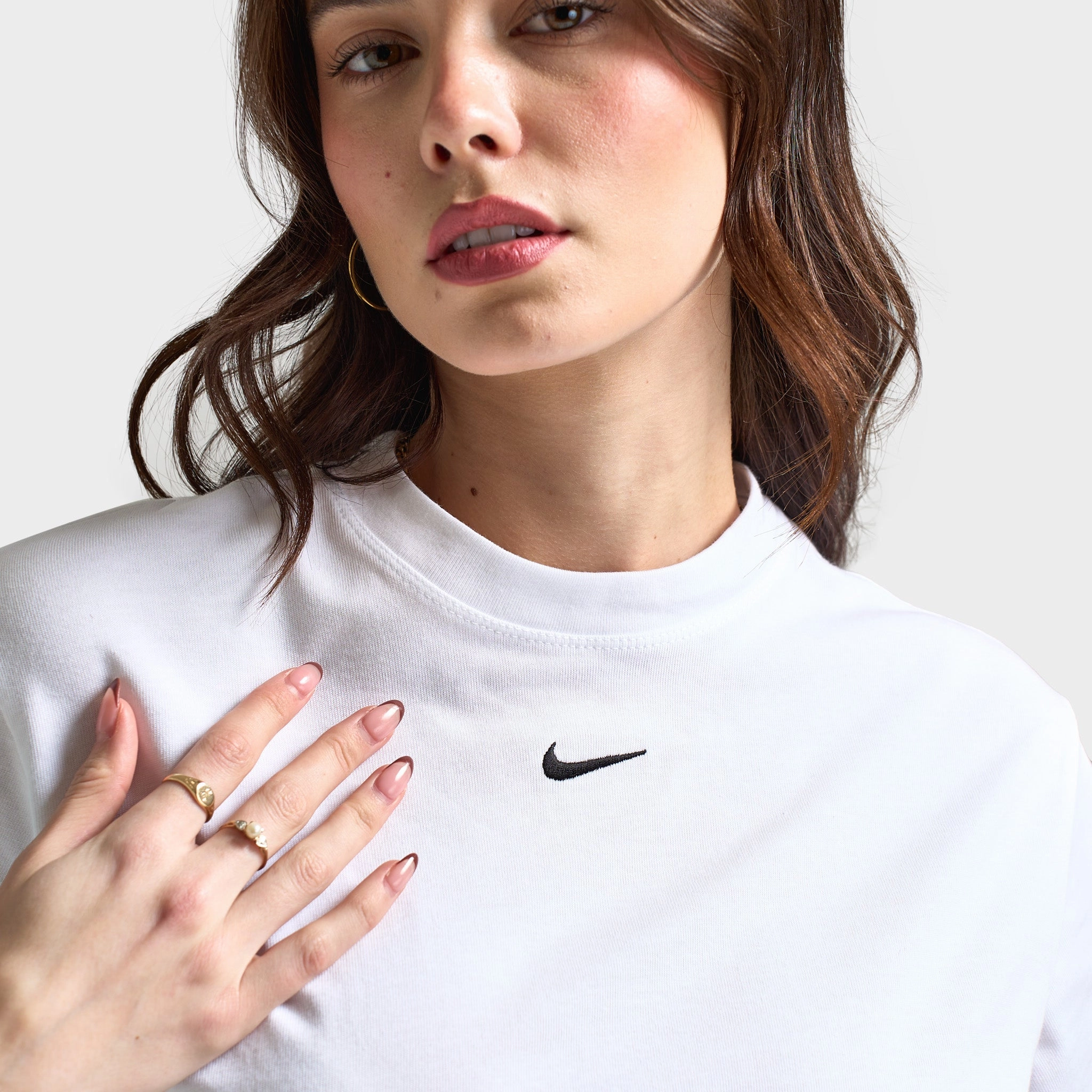 Nike Sportswear Women's Essential Boxy T-Shirt White / Black Anti Perspiration Lining