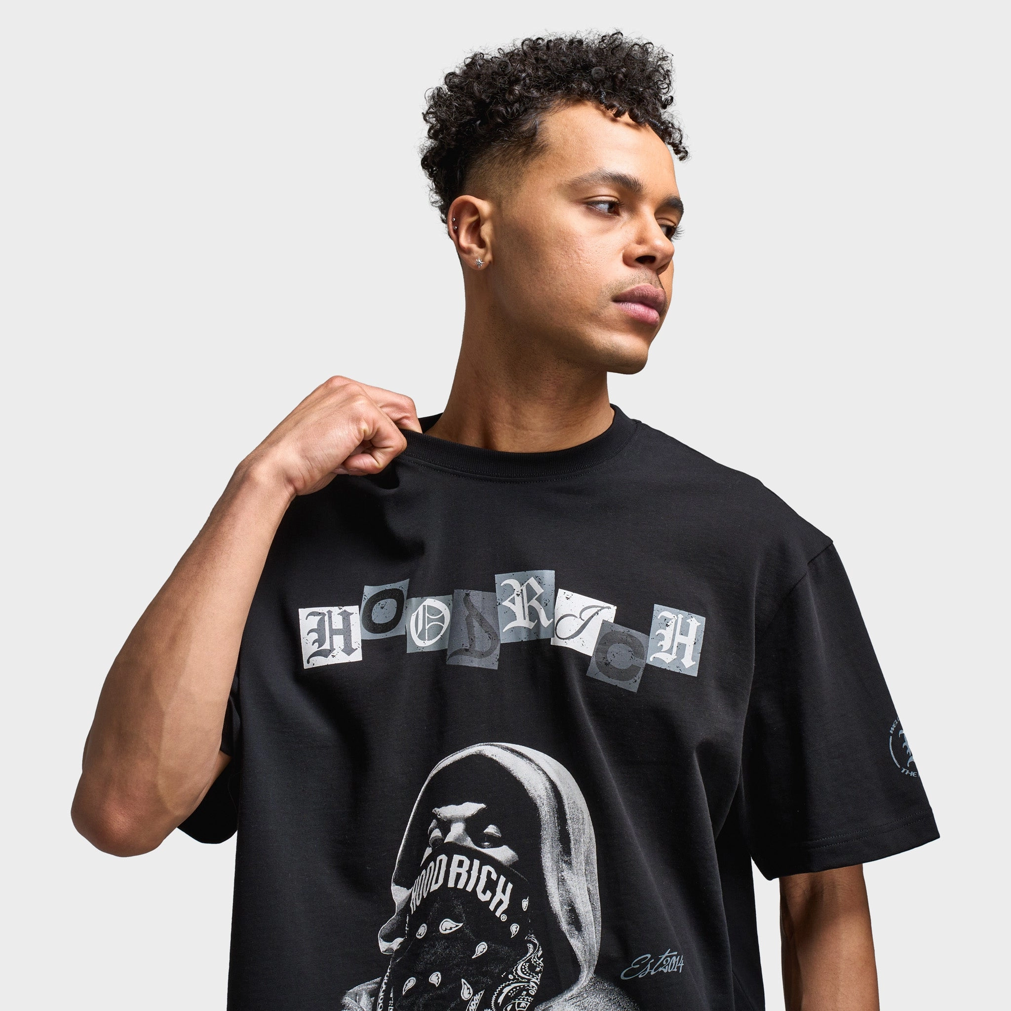 standard sized Hoodrich Halo Oversized Graphic T-Shirt Black / Grey