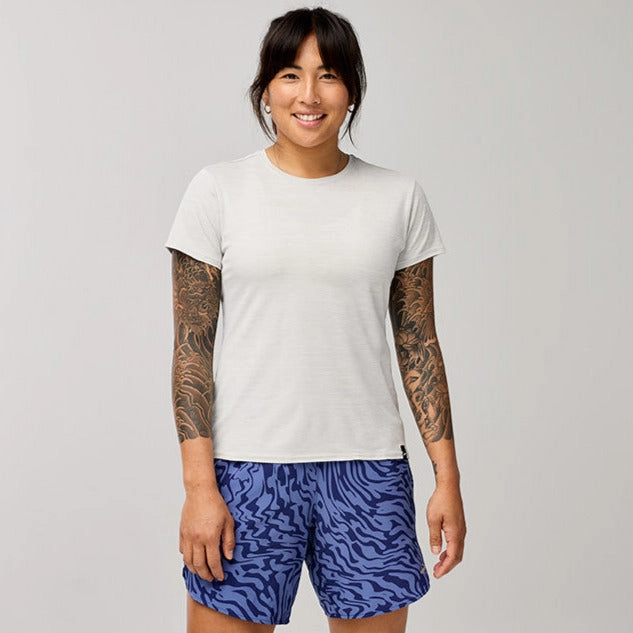 Brooks Women's Luxe Short Sleeve Anti Pill Finish Smooth Seam Transition
