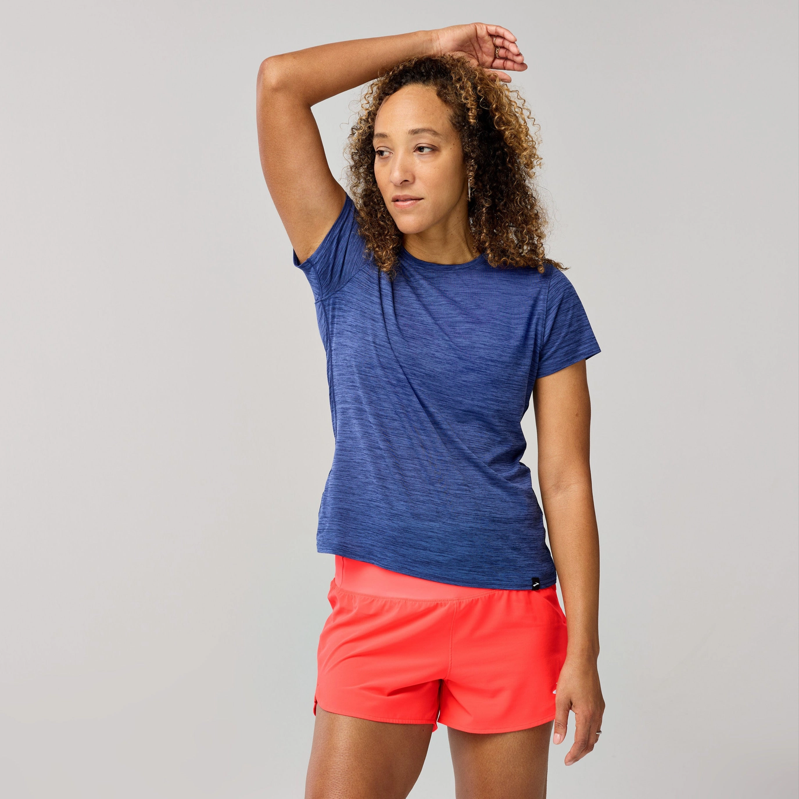 Brooks Women's Luxe Short Sleeve FourWay Stretch ContouredPanels