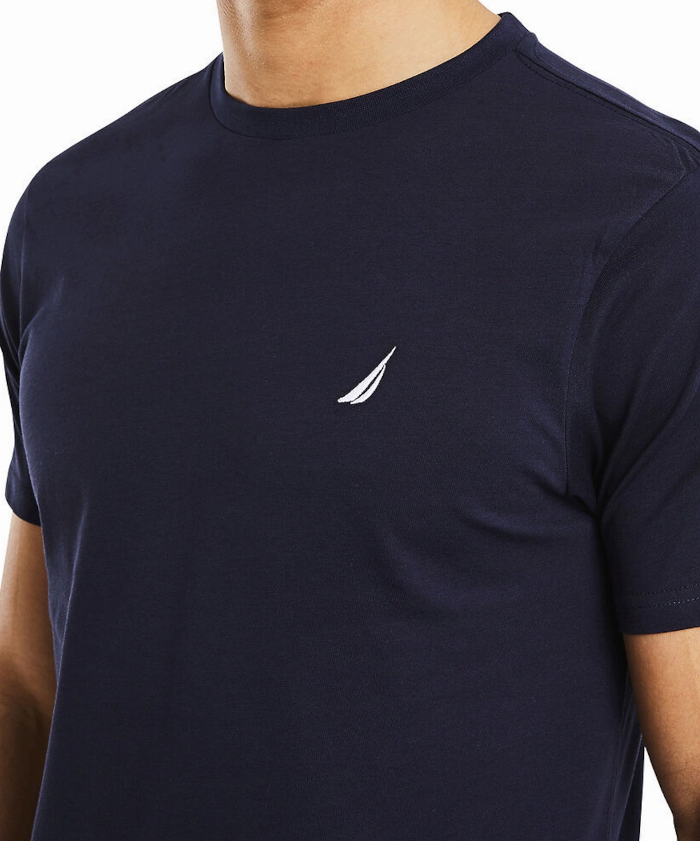 ThermalRegulating Fabric hypoallergenic material Nautica Bowen Tee (Navy)