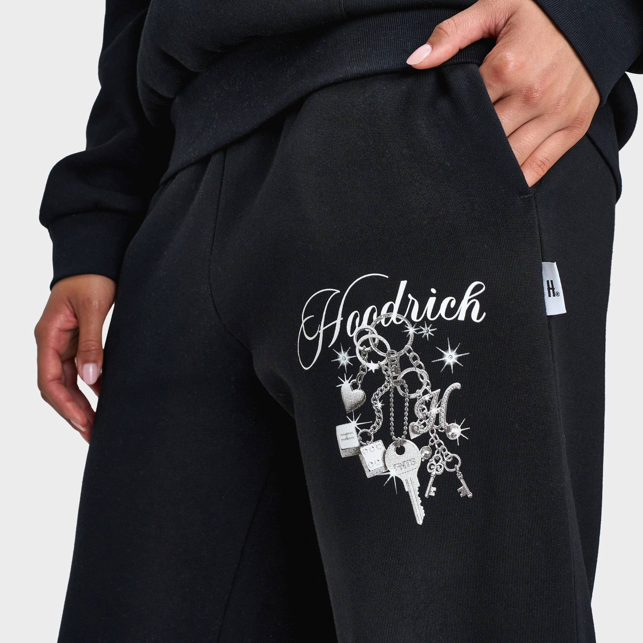 Glass Fit AirflowOptimized Hoodrich Women's Oversized Joggers Black / Silver Rhinestone