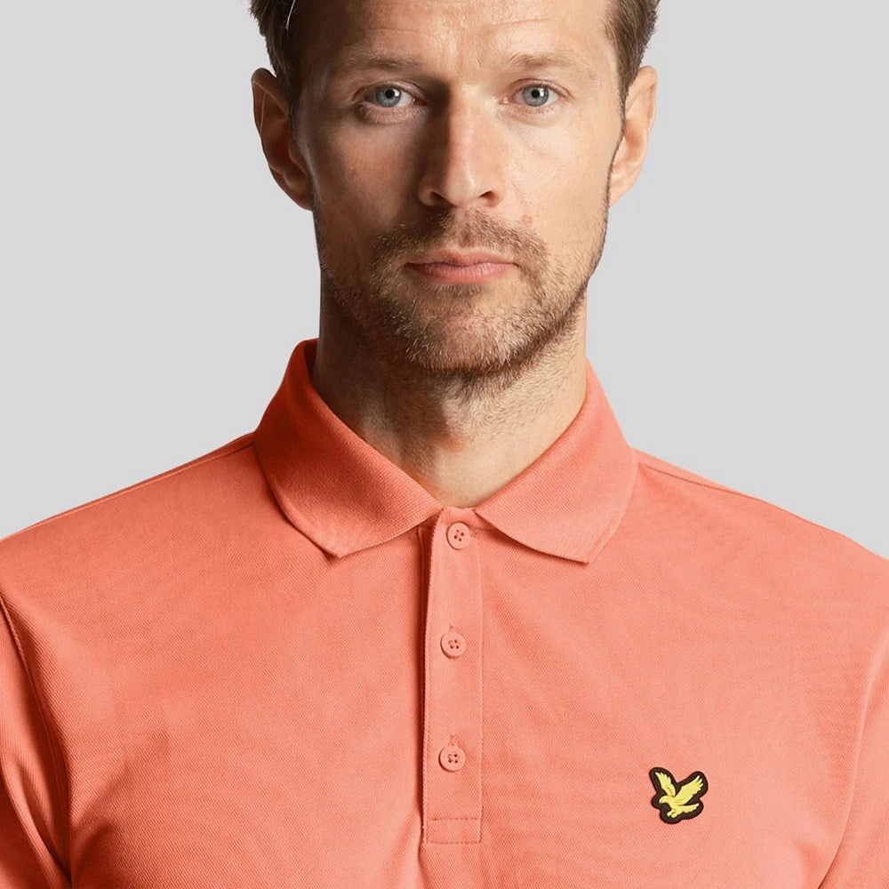 Adaptive Torso Contouring Golf Outfit Lyle & Scott Golf Tech Polo Shirt - Course Coral