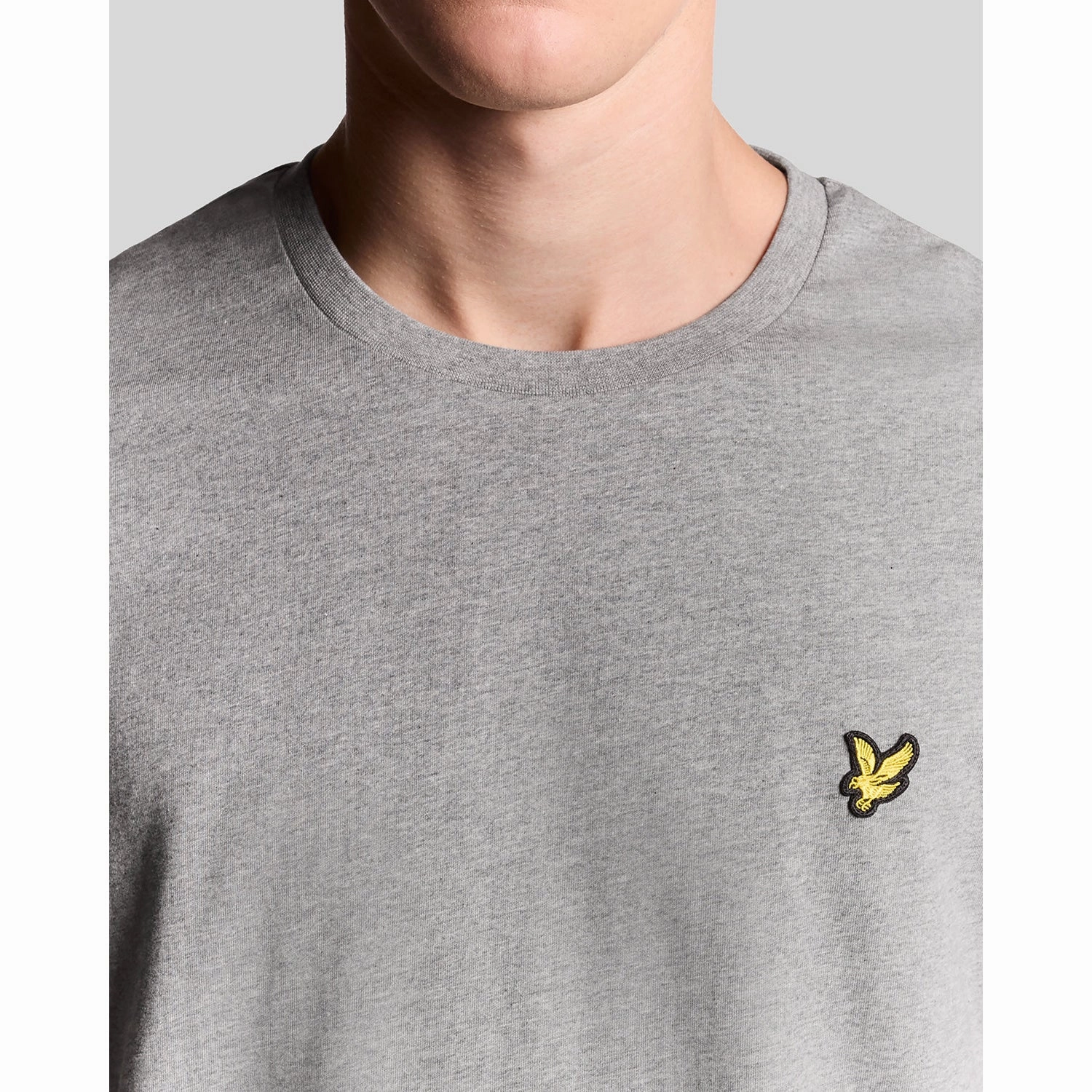 Lyle & Scott Plain Golf T-Shirt - Light Grey Marl Weekend Escape MoistureWicking Fabric