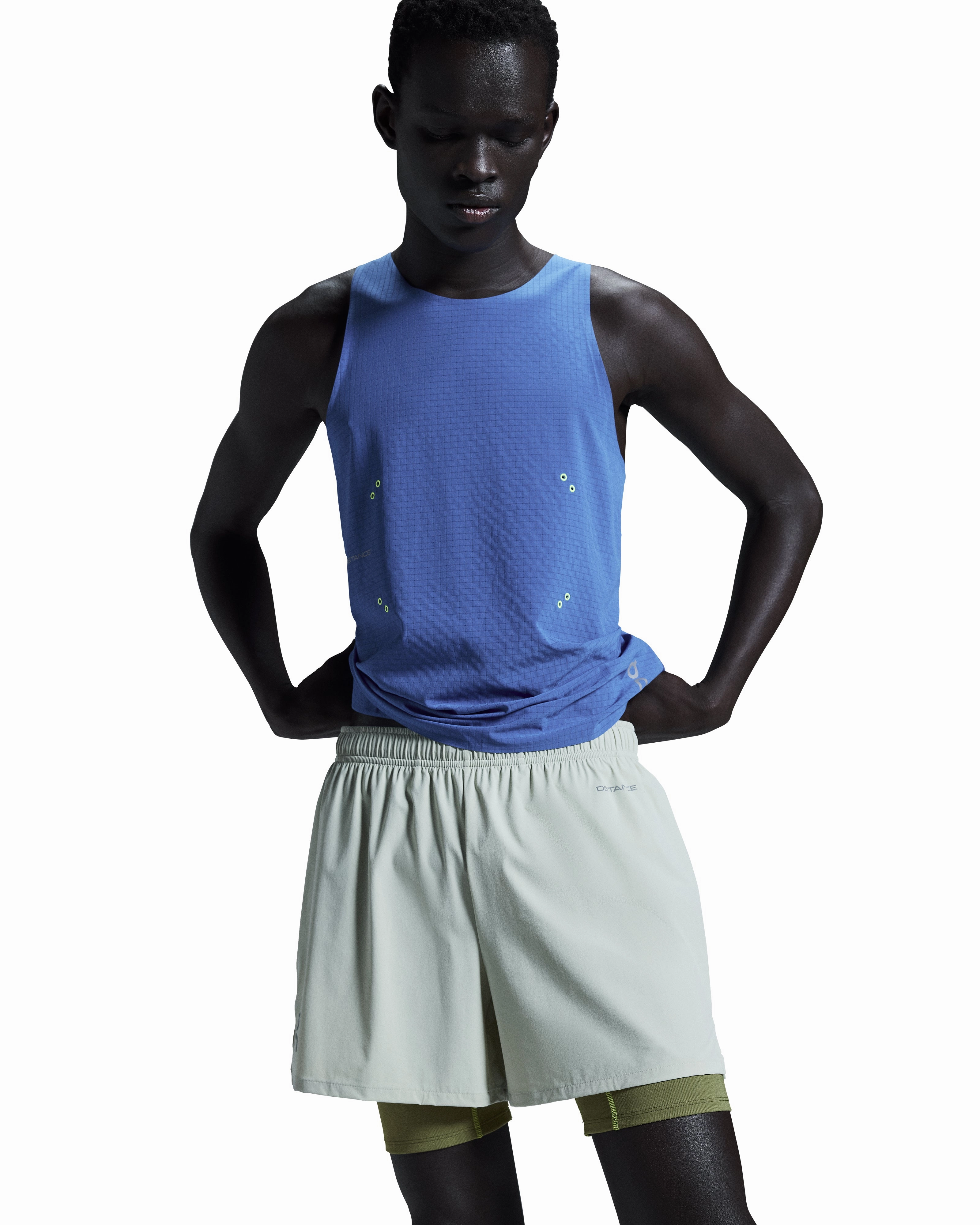 EasyAdjustment On Men's Pace Shorts DISTANCE Chalk