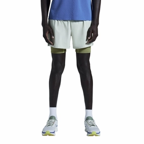 Focus Mood Rustic Ease On Men's Pace Shorts DISTANCE Chalk