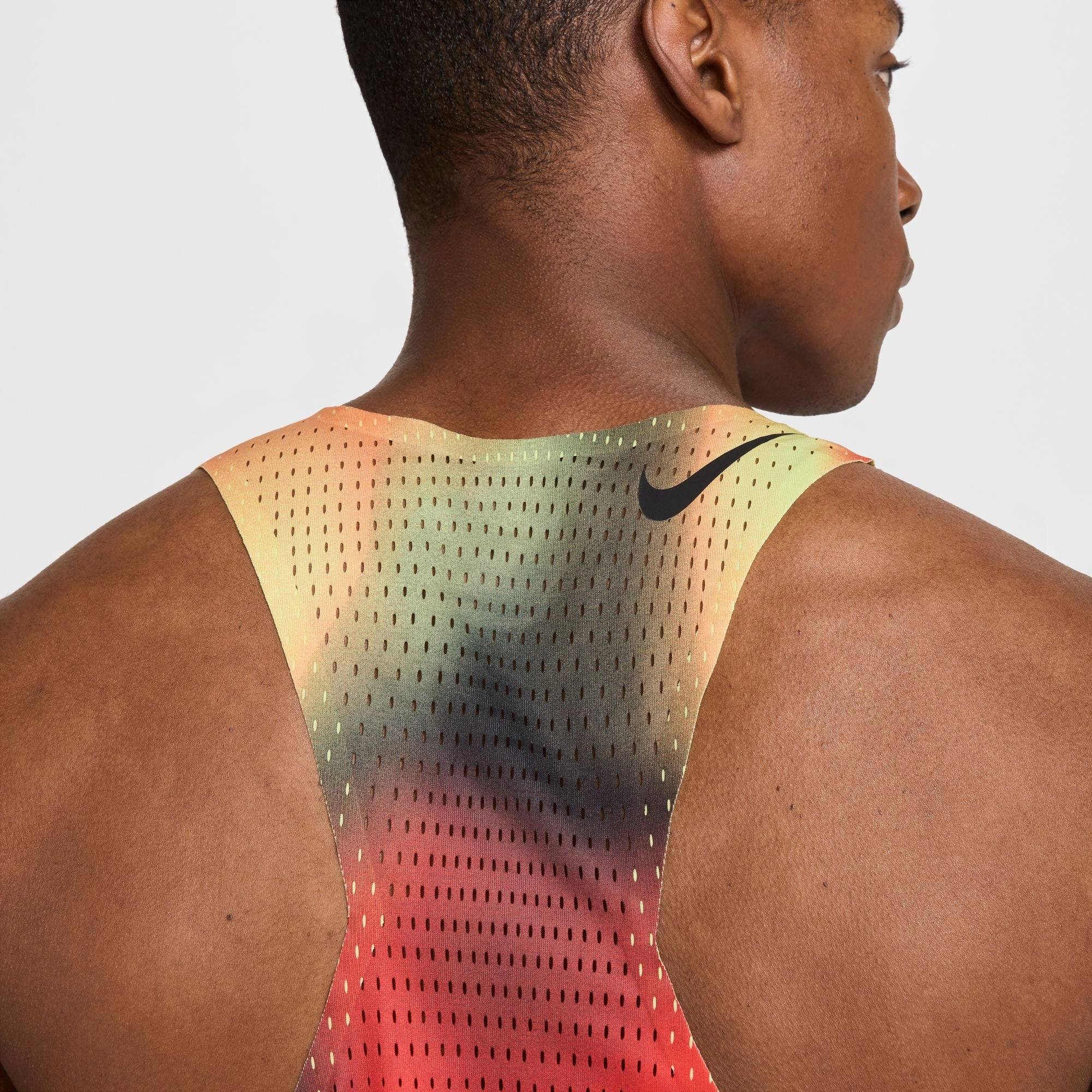 Senior Ease Men's Dri-FIT AeroSwift ADV Running Vest Light Lemon Twist / Light Crimson / Black