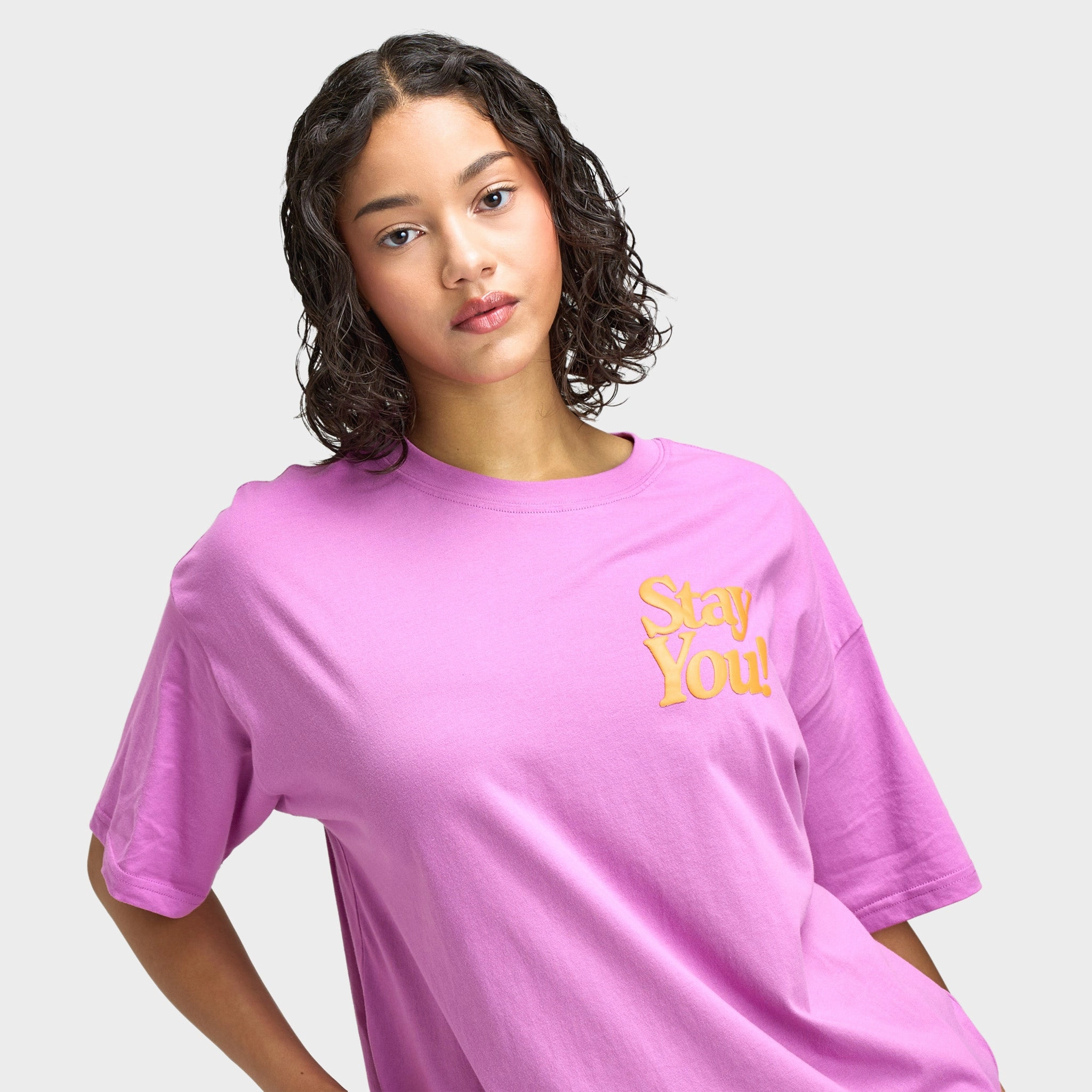 Easy-to-Style Top Oversized Silhouette Mayfair Women's Stay You Oversized Boyfriend Tee / Pink