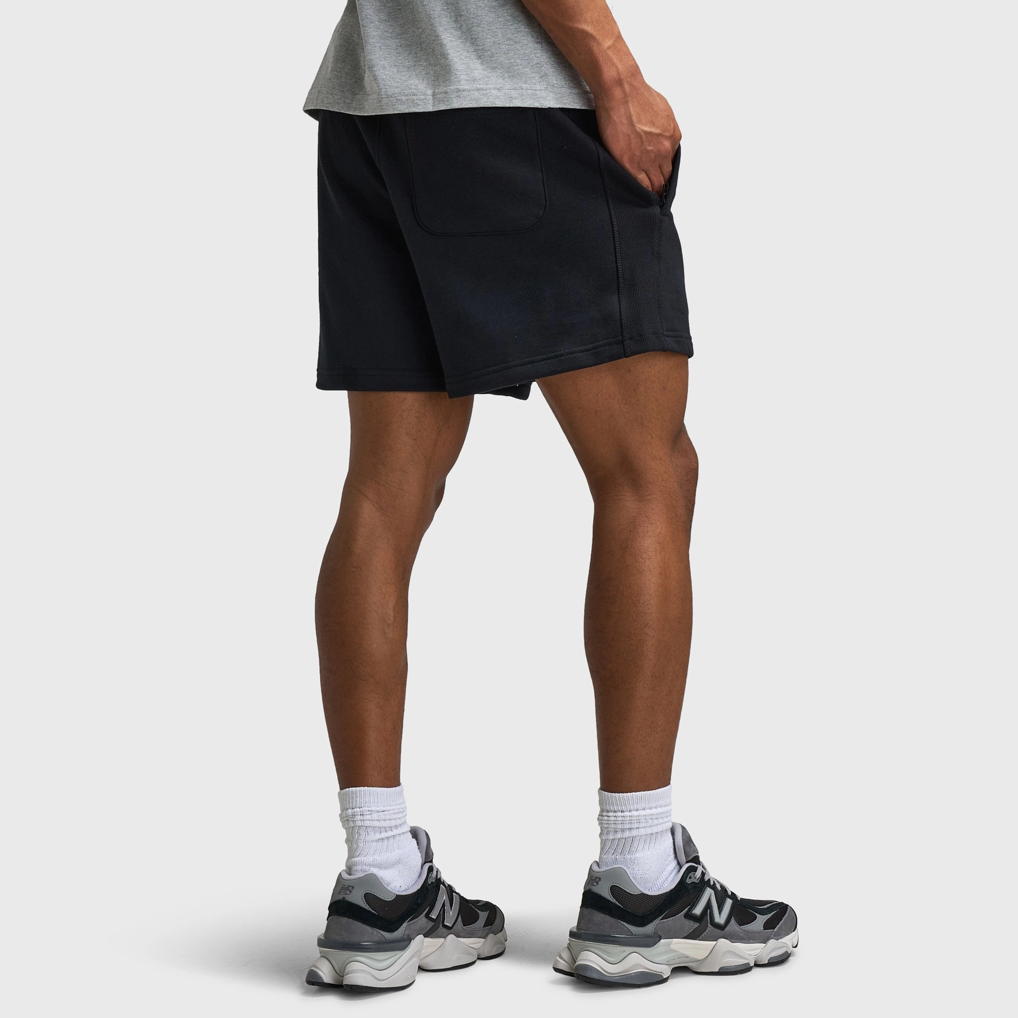 Street Fashion New Balance Athletics French Terry 5" Shorts / Black