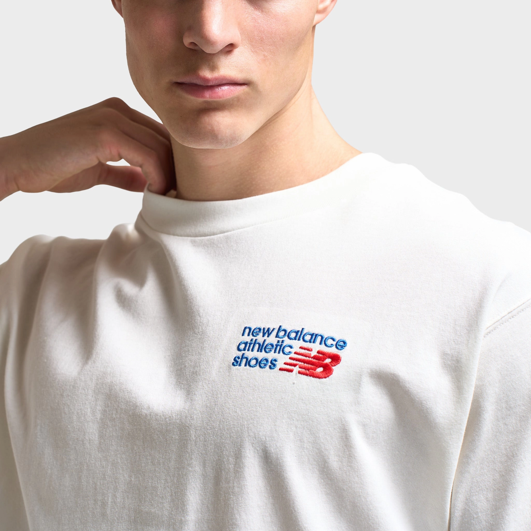 New Balance Athletics Relaxed Premium Logo T-Shirt / White Arctic - proof technological breakthrough