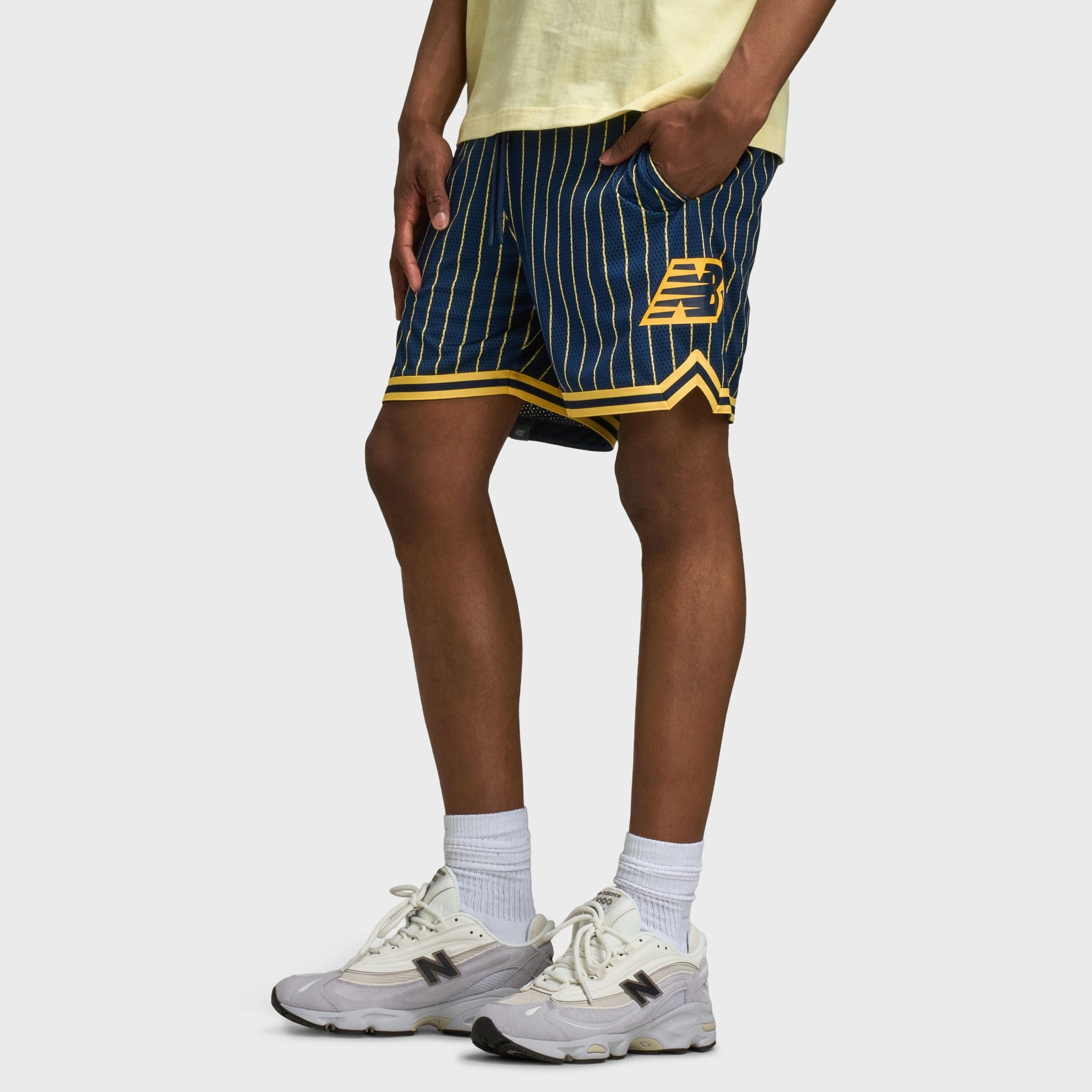 Beach essential New Balance Hoops Printed Mesh Shorts / NB Navy