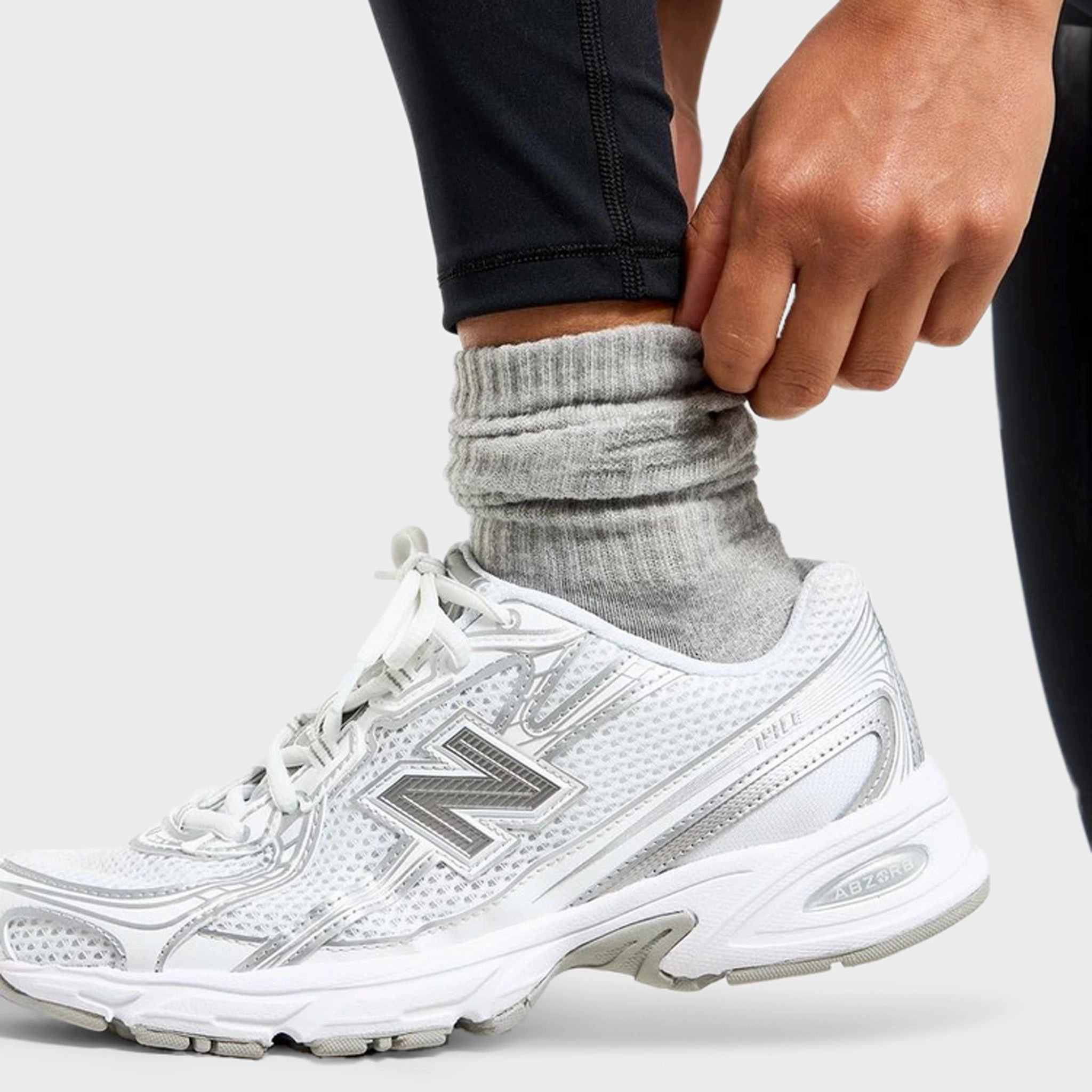 DurableCoverstitch New Balance Script Leggings / Black
