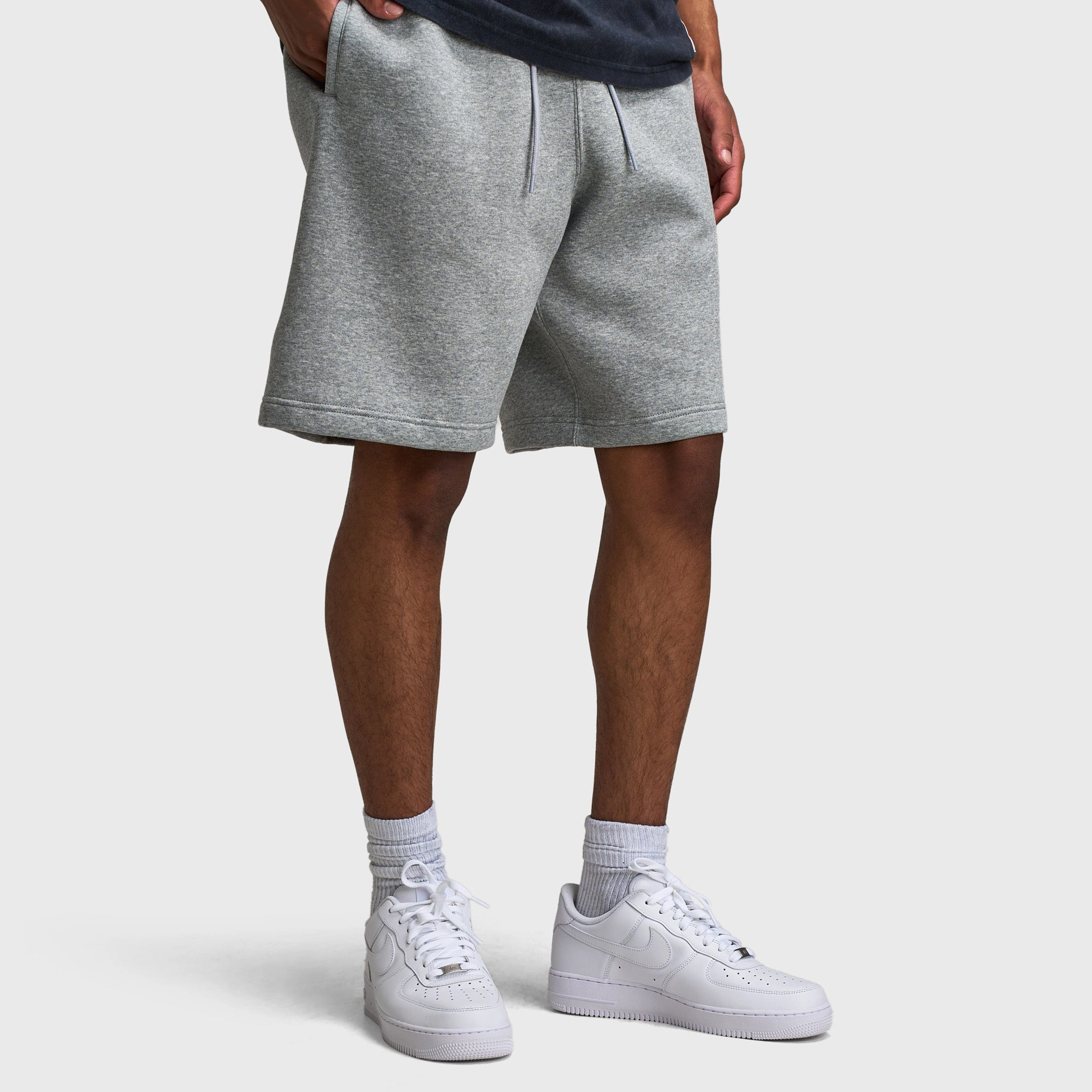 beauty industry Smooth Fabric Nike Club Brushed Fleece Shorts Dark Heather Grey / Light Smoke Grey - White