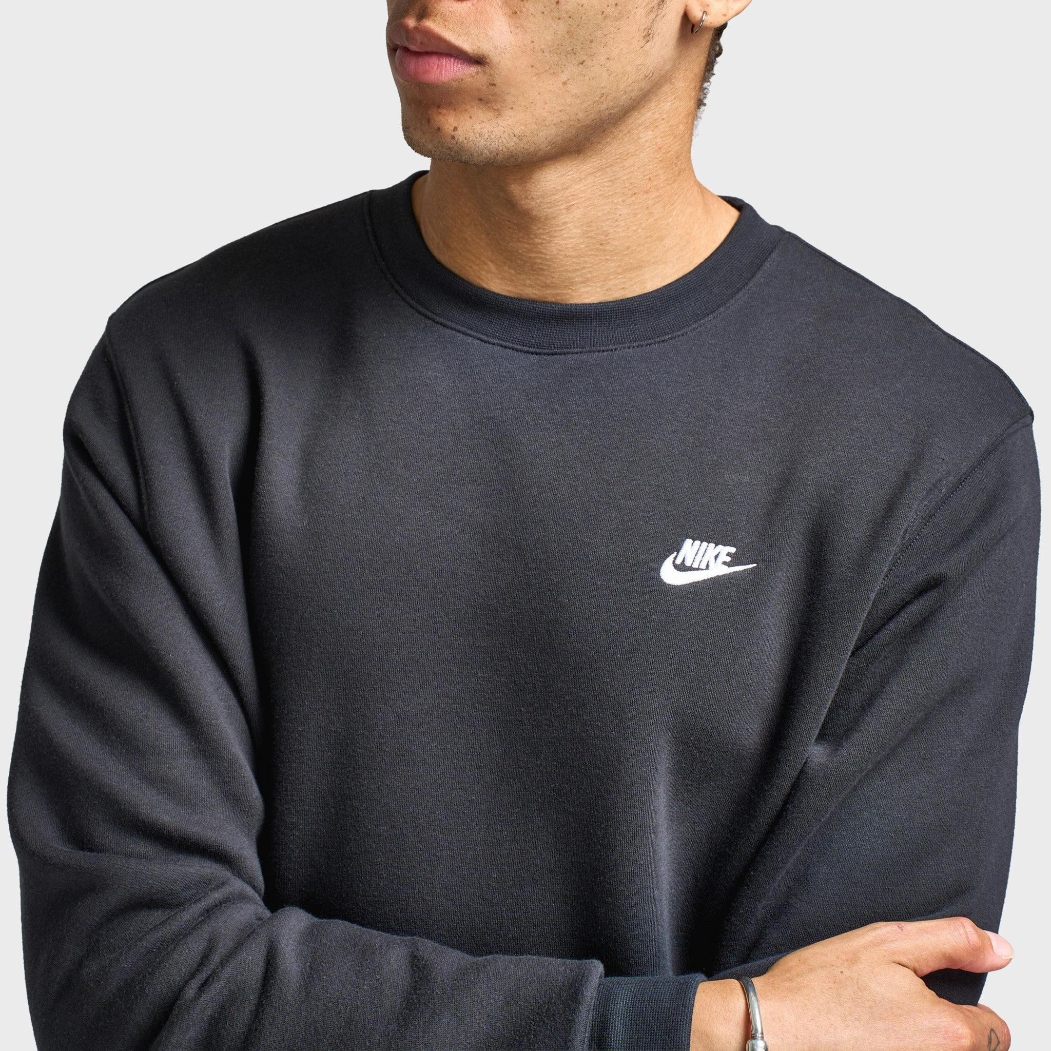 Nike Club Fleece Crew Black / White Elastic Hem Adjustment Roll Up Hood