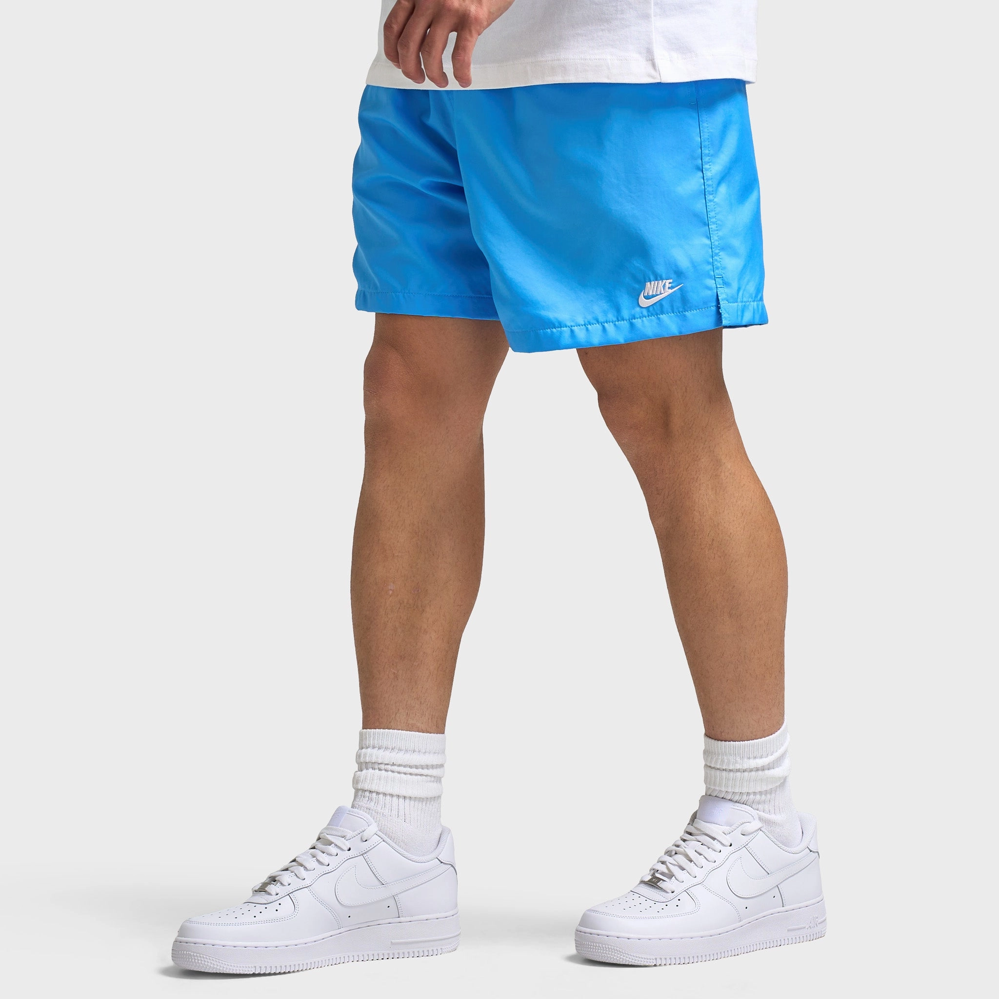 Nike Club Flow Shorts University / White Basketball shorts