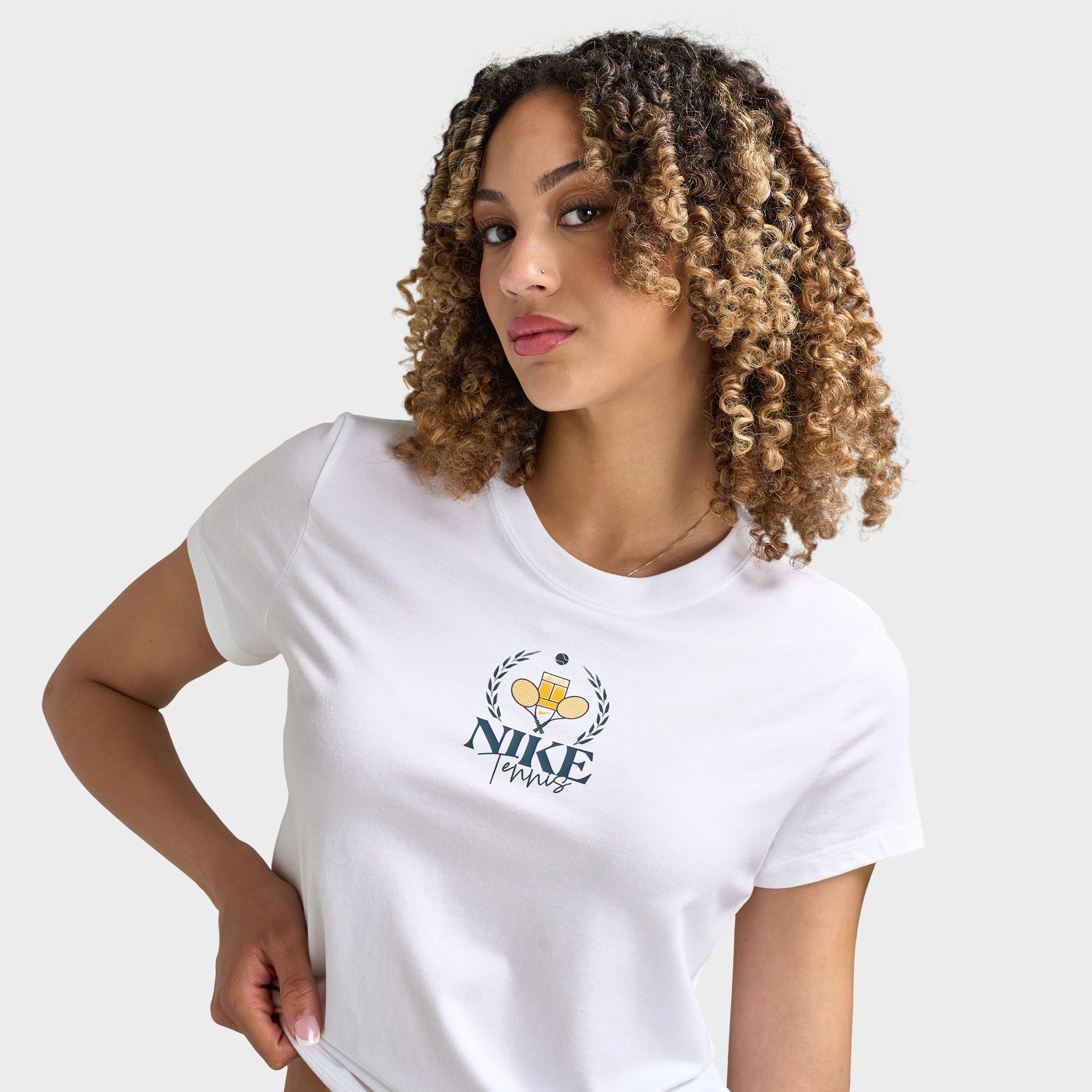 Timeless and Chic Easy Wear Nike Court Women's Dri-Fit Slam SS Tee French Open White / Black