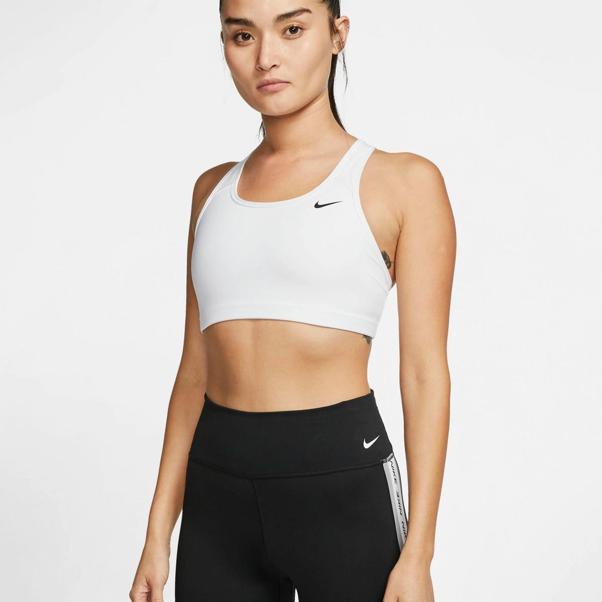 Nike Dri-FIT Swoosh Bra Adjustable hook