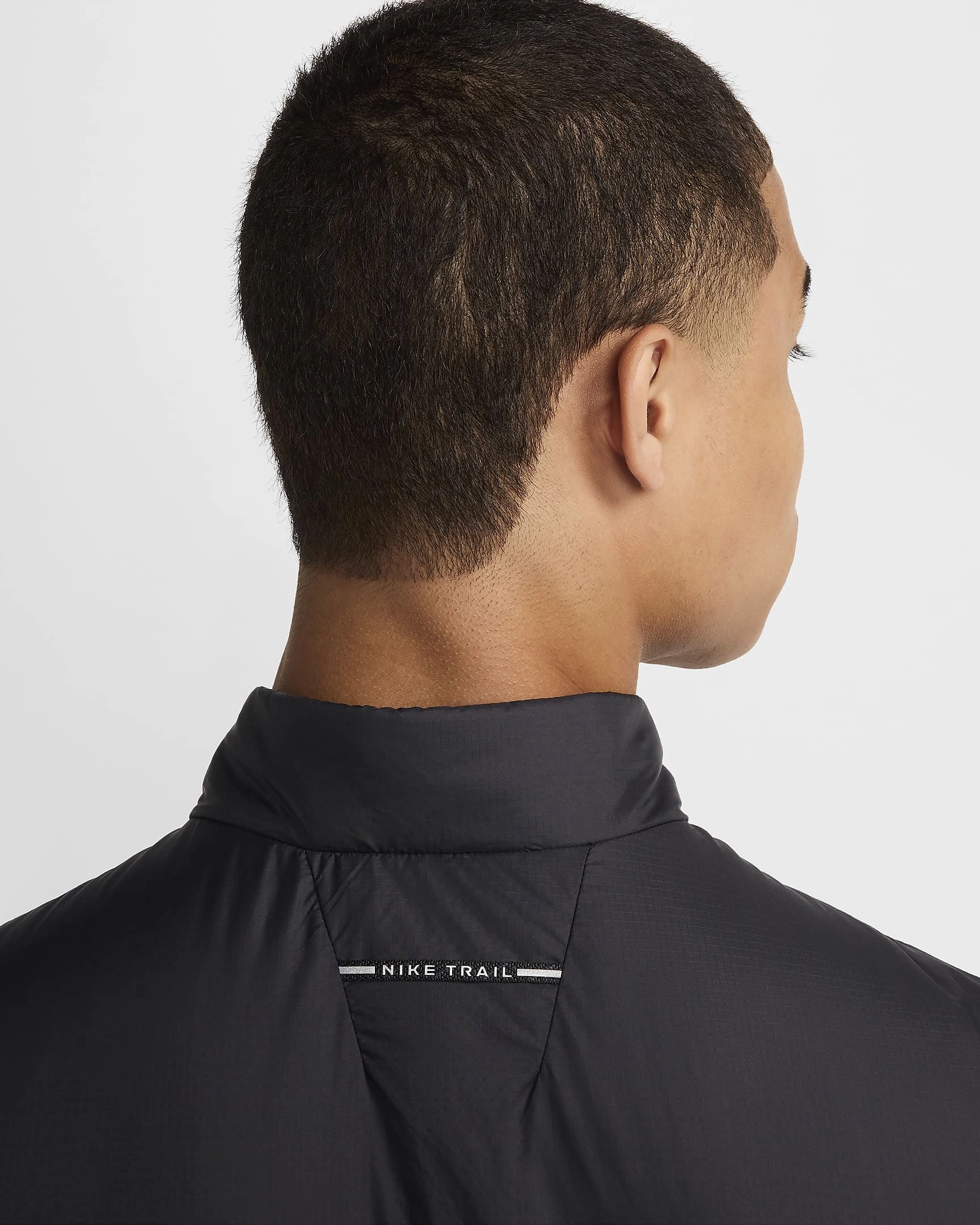 VersatileStyle American Ease Nike Men's PrimaLoft Therma-FIT Trail Running Gilet Black / Summit White