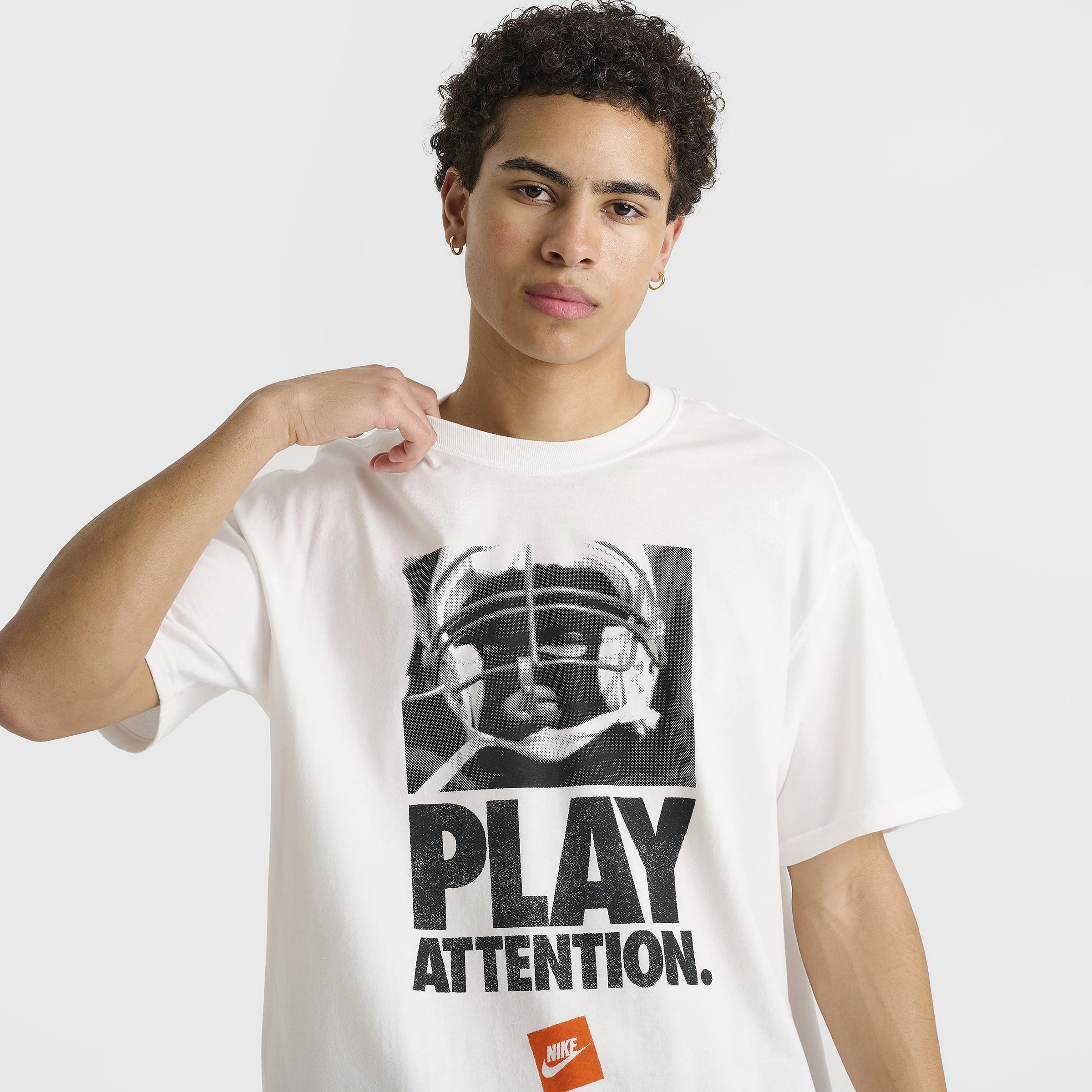 Nike Sportswear Air Max 90 Graphic T-Shirt Summit White / Off Noir Adaptable Temperature Regulation Fabric