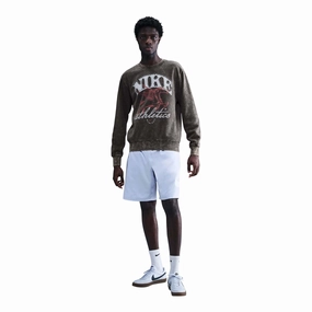 Gentle Glow Poise Fit Nike Sportswear Club Fleece Crew