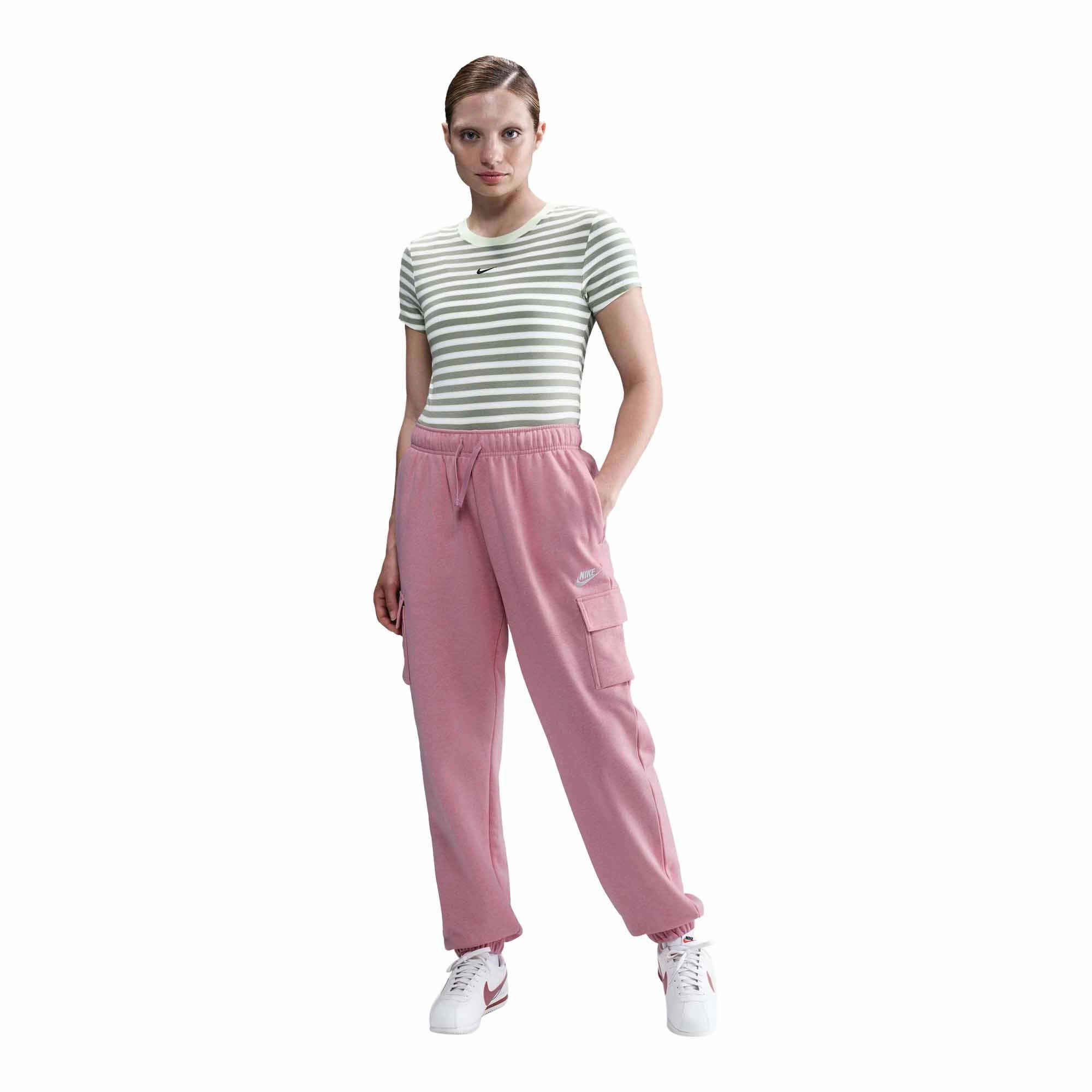 NoSlip Hem Wild Mood Nike Sportswear Club Fleece Women's Mid-Rise Oversized Cargo Sweatpants