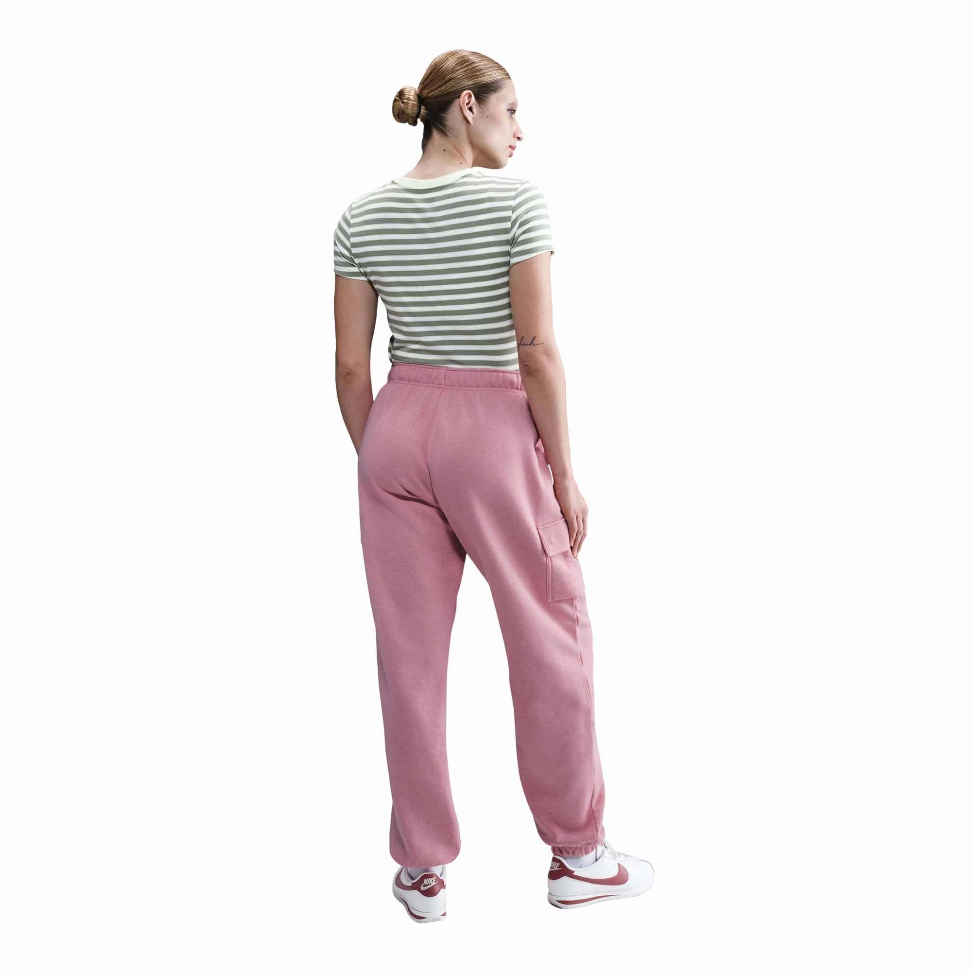 Nike Sportswear Club Fleece Women's Mid-Rise Oversized Cargo Sweatpants Rich Tone