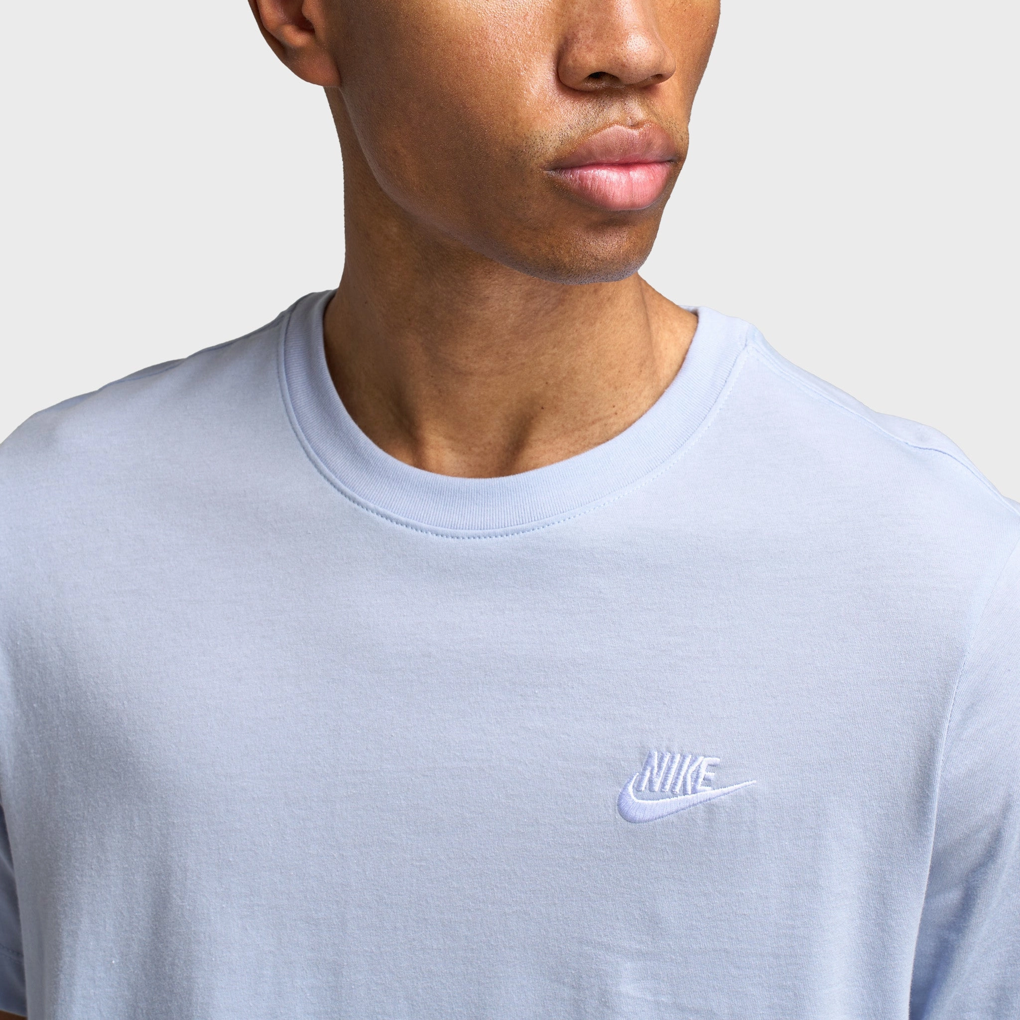 Nike Sportswear Club T-shirt Ghost / White Limited Edition Quick Soft