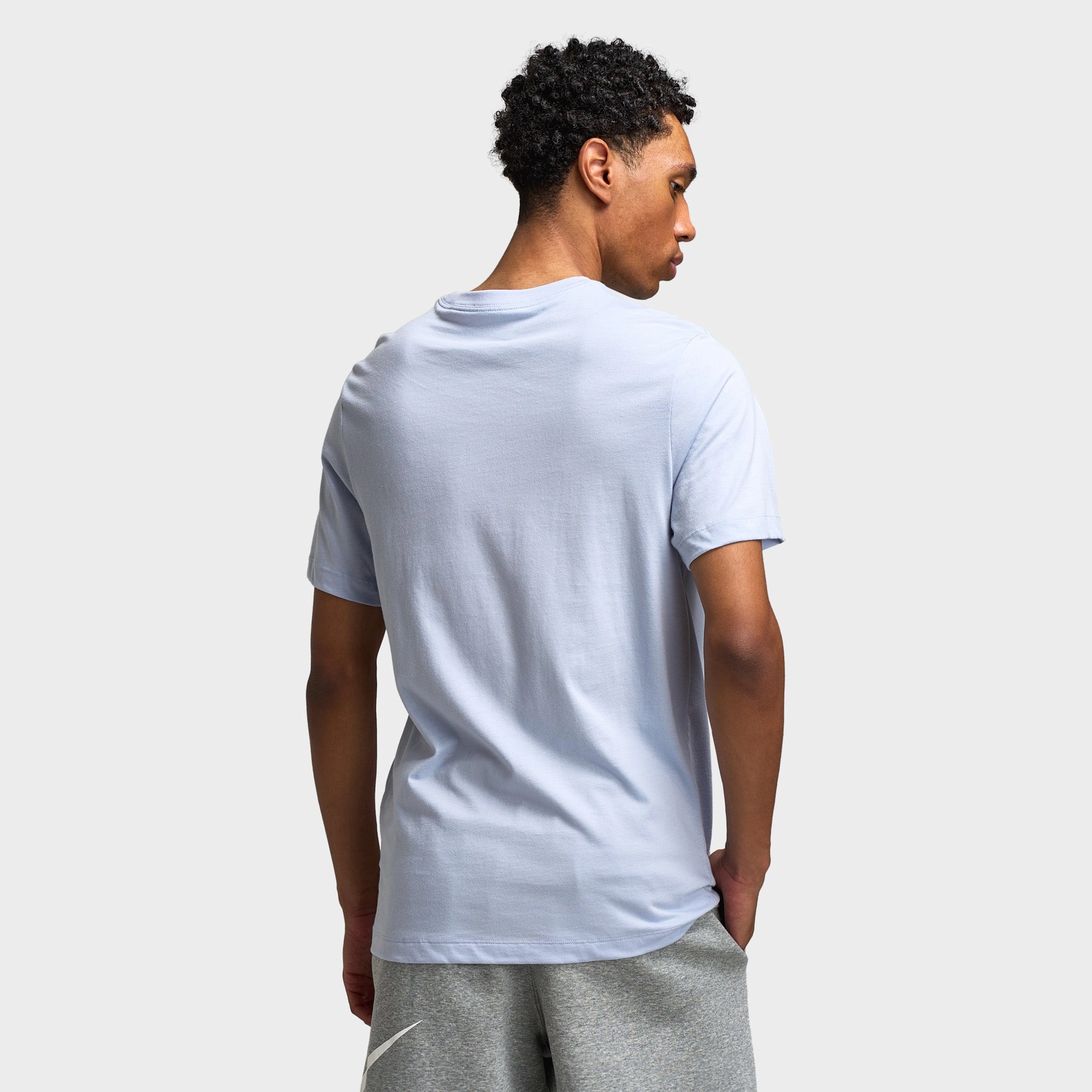 Nike Sportswear Club T-shirt Ghost / White Travel Flexible