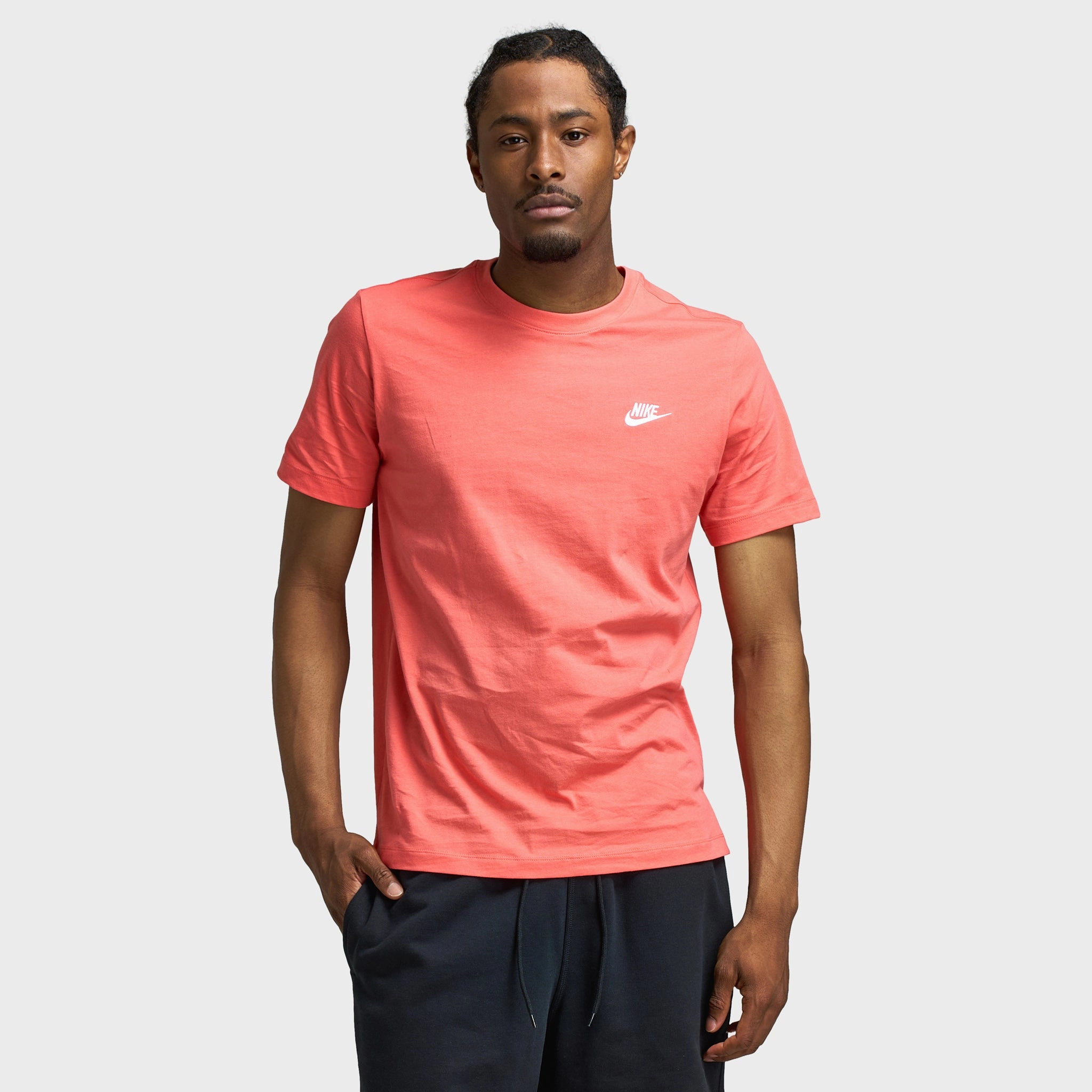 Nike Sportswear Club T-Shirt Magic Ember / White Activewear Design Double Stitched Reinforcement