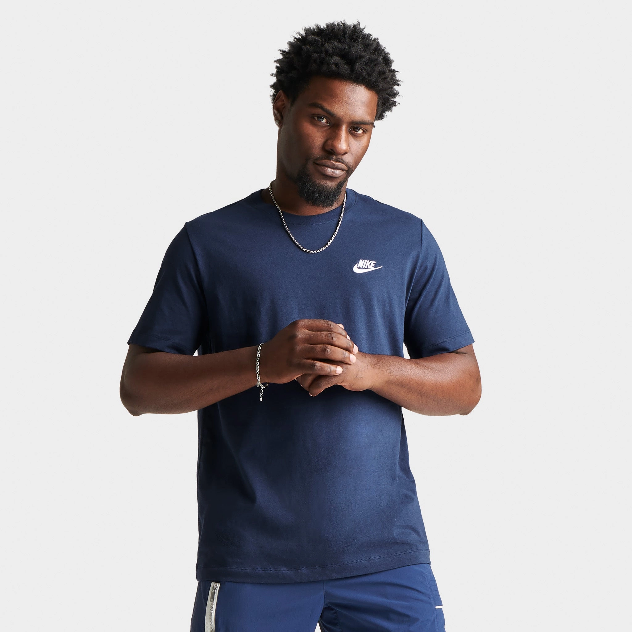 Nike Sportswear Club T-shirt Midnight Navy / White SoftTouch Surface Traditional Design
