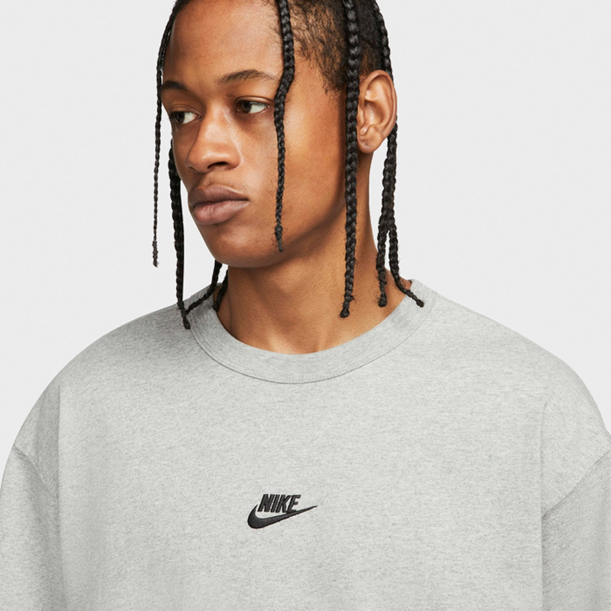 Enhanced Breathability Nike Sportswear Premium Essentials T-shirt / Dark Grey Heather