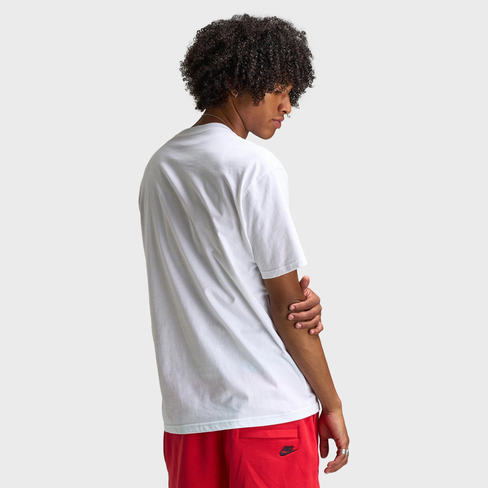 Nike Sportswear Sole Food Graphic T-Shirt / White Odor Resistant Tech