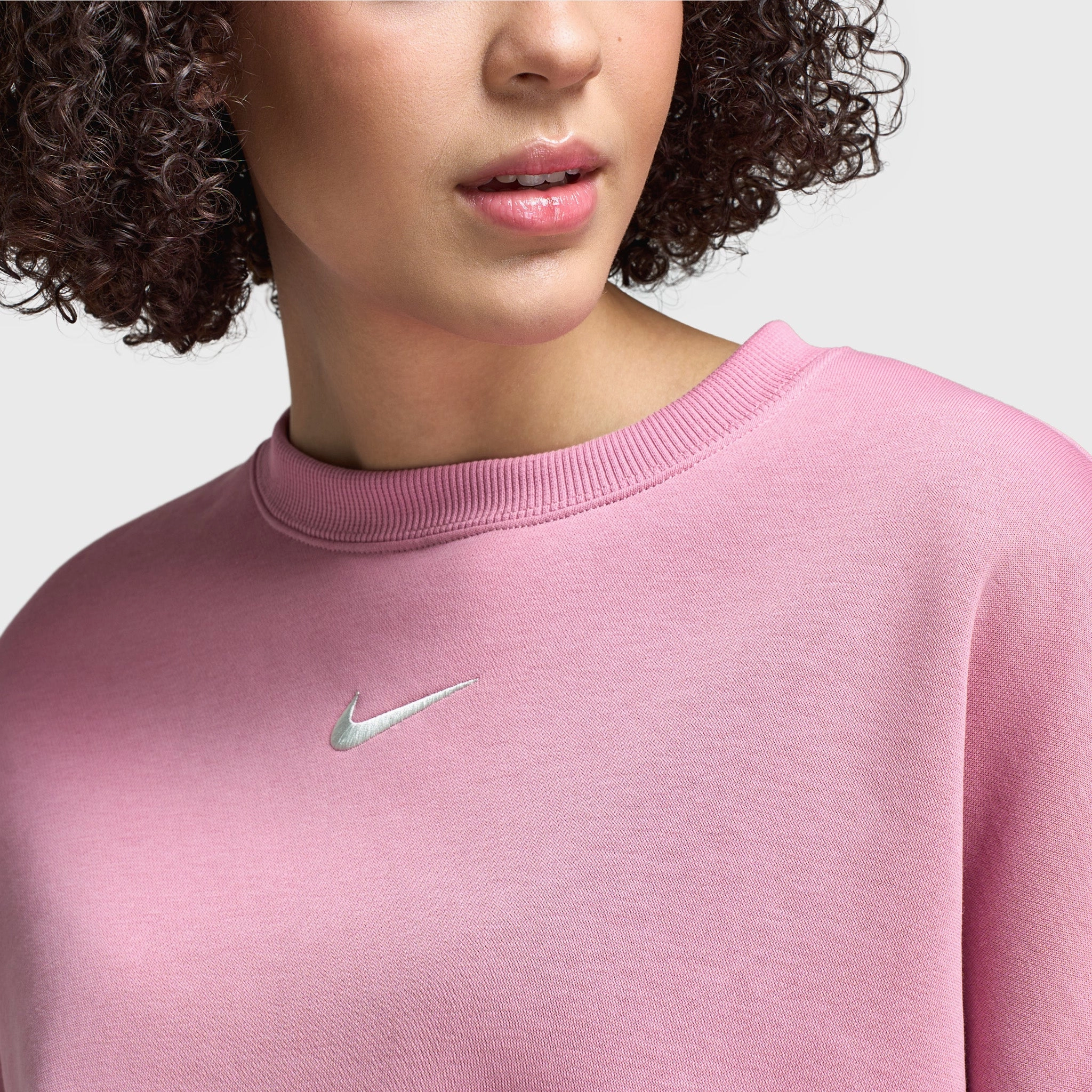 Comfy Fit Nike Sportswear Women's Over-Oversized Crewneck Sweatshirt Elemental Pink / Sail