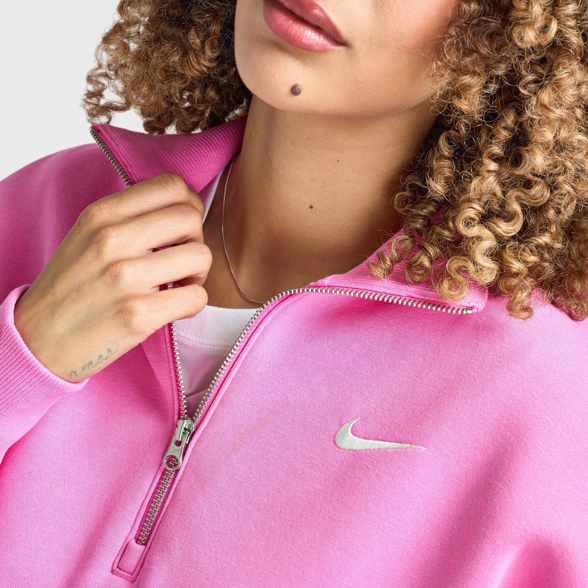Nike Sportswear Women's Phoenix Fleece Half Zip Cropped Swea Heat Sealed Seams Simple Outer