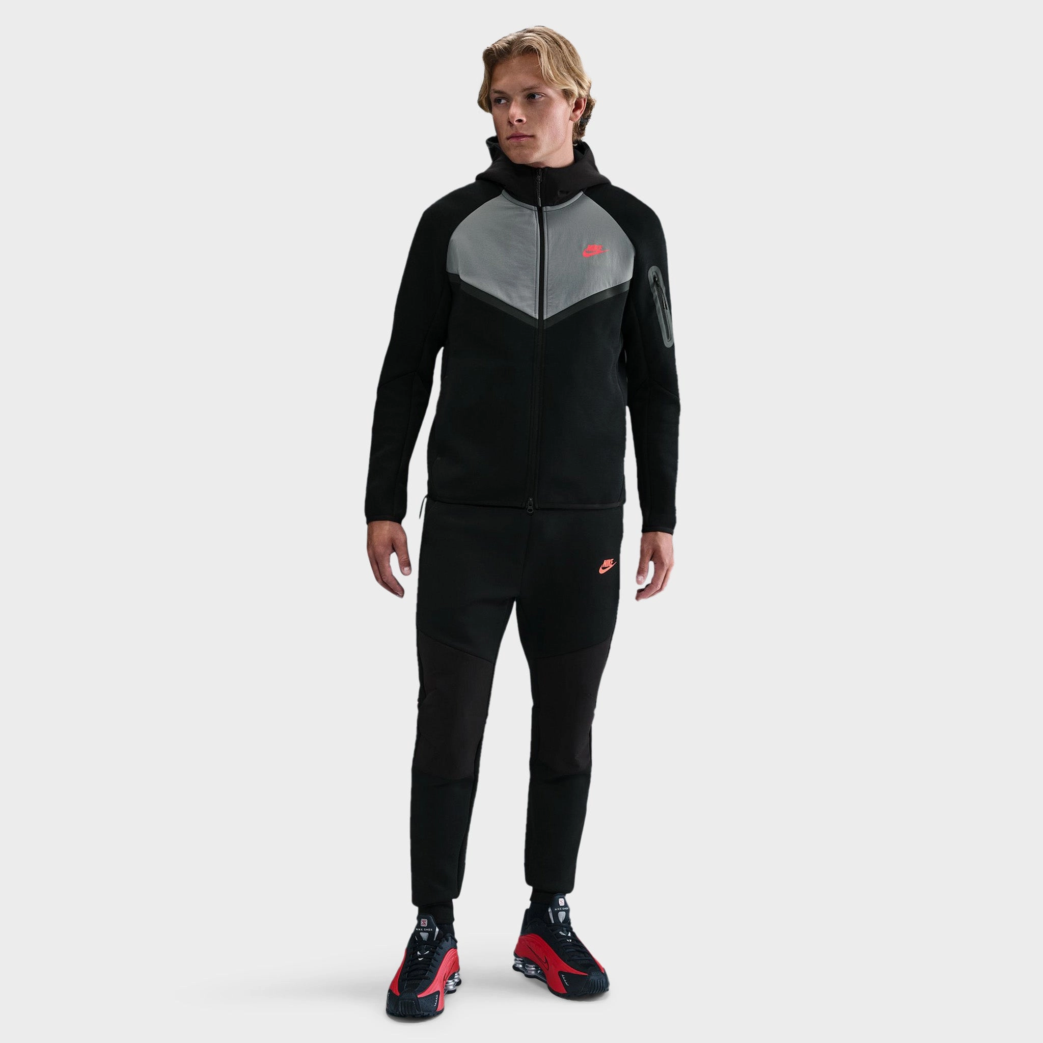 Odor Resistant Finish Abrasion Resistant Trim Nike Tech Fleece Full Zip Windrunner Hoodie Black / Smoke Grey - Bright Crimson