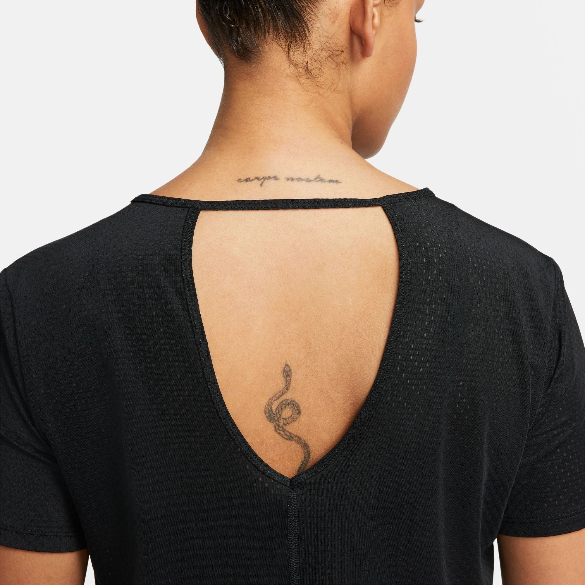 Nike Women's Dri-FIT One Breathe Tee Black / White Functional Fit
