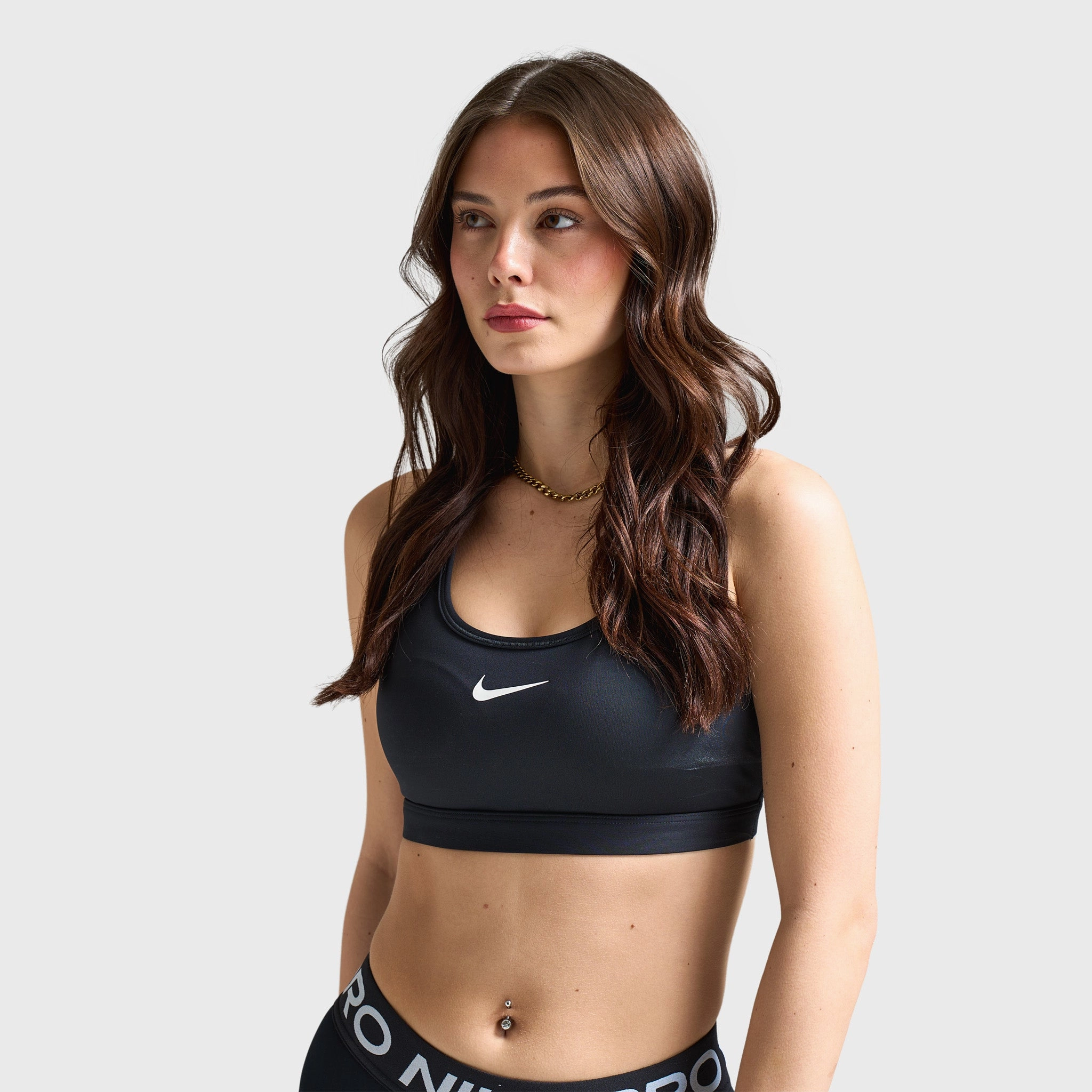 Nike Women's Swoosh Medium Support Padded Sports Bra Black / White Comfort and Breathable color blocking