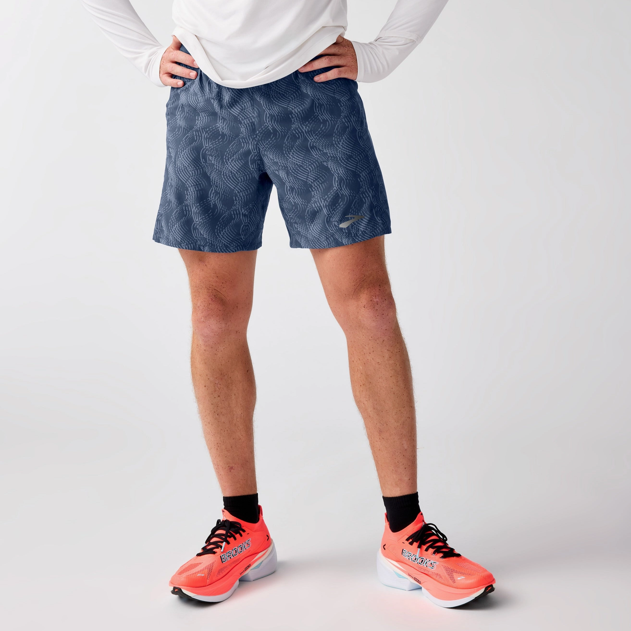 Brooks Men's Journey 7" 2-in-1 Short Outdoor Layer ReinforcedStressPoints